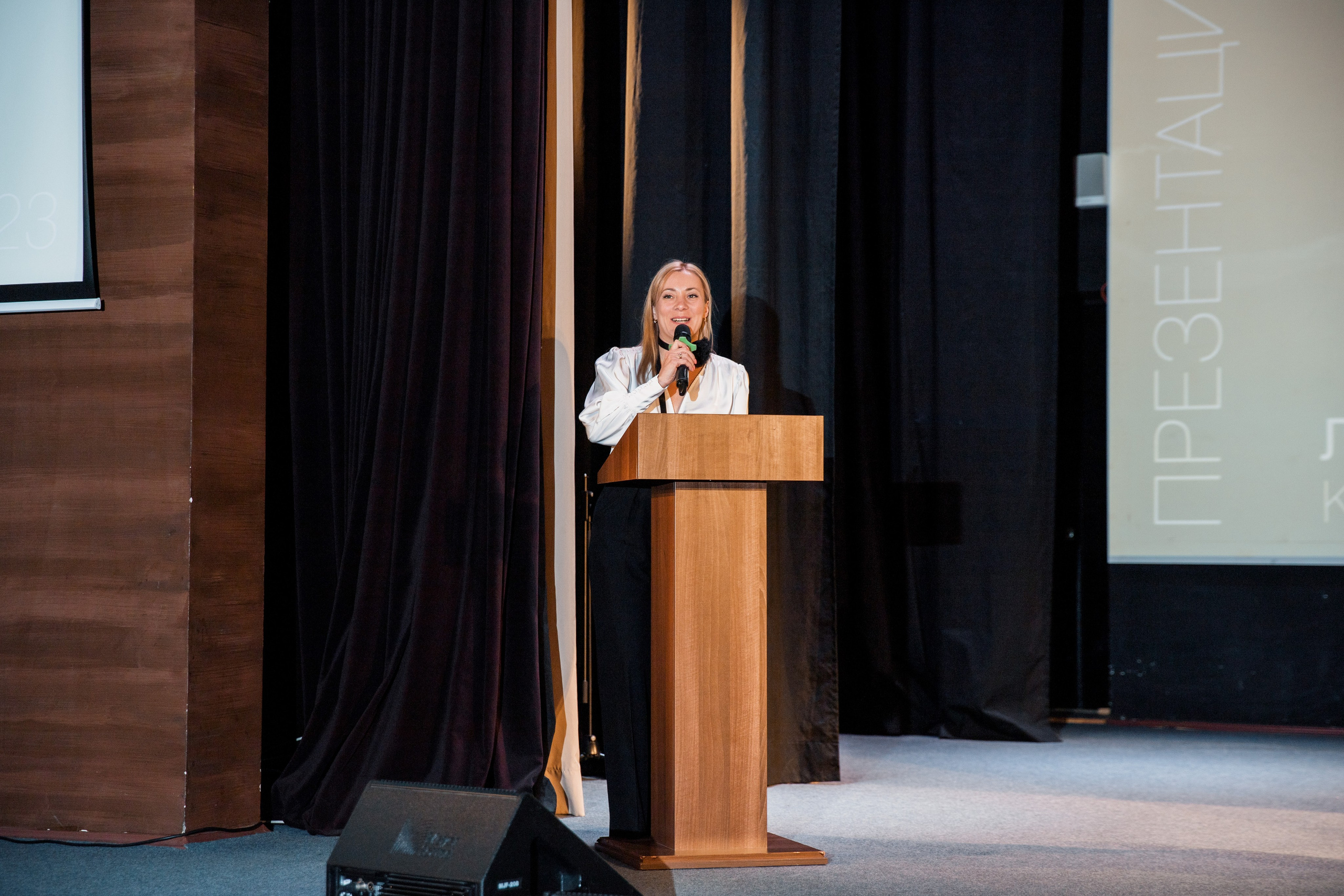 Конференция для мам. Репортажный и портретный фотограф в Екатеринбурге Гизатуллин Марат