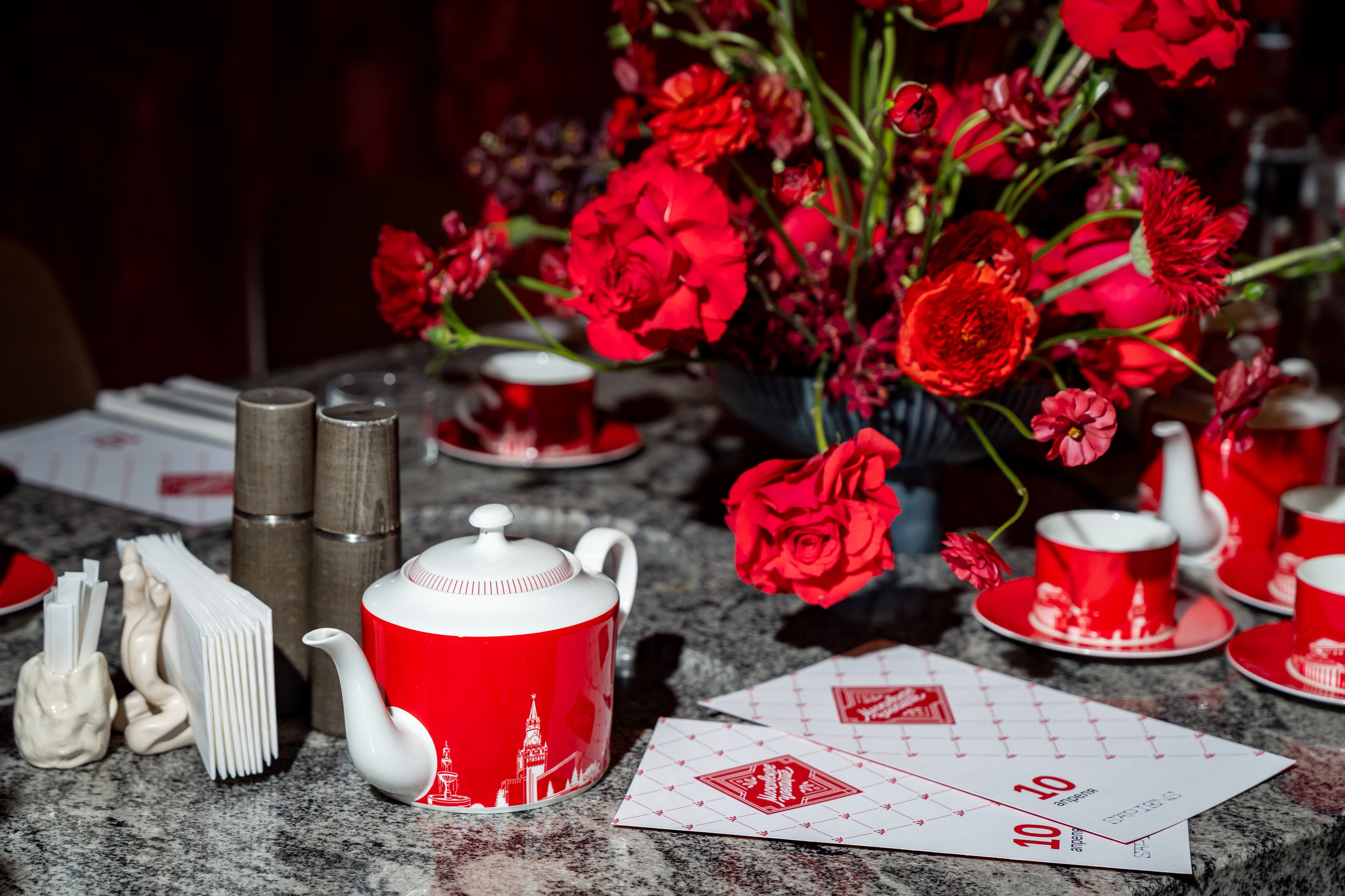 Sapiens Московское чаепитие. Фотограф Никита Комаров