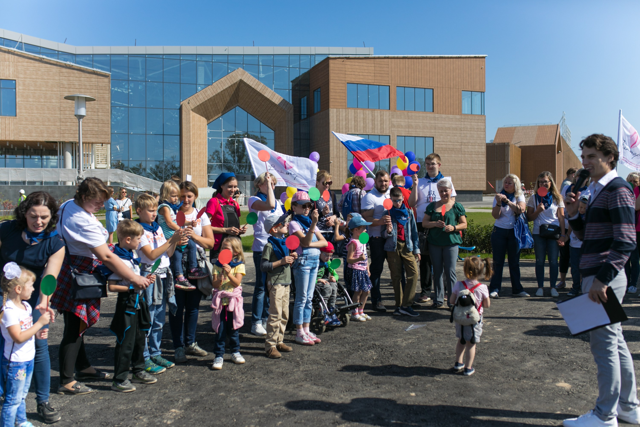 Экологическая акция «Акварельная аллея» ТРЦ Акварель Парк г. Пушкино. Портретный фотограф в Москве Анна Лукерьина