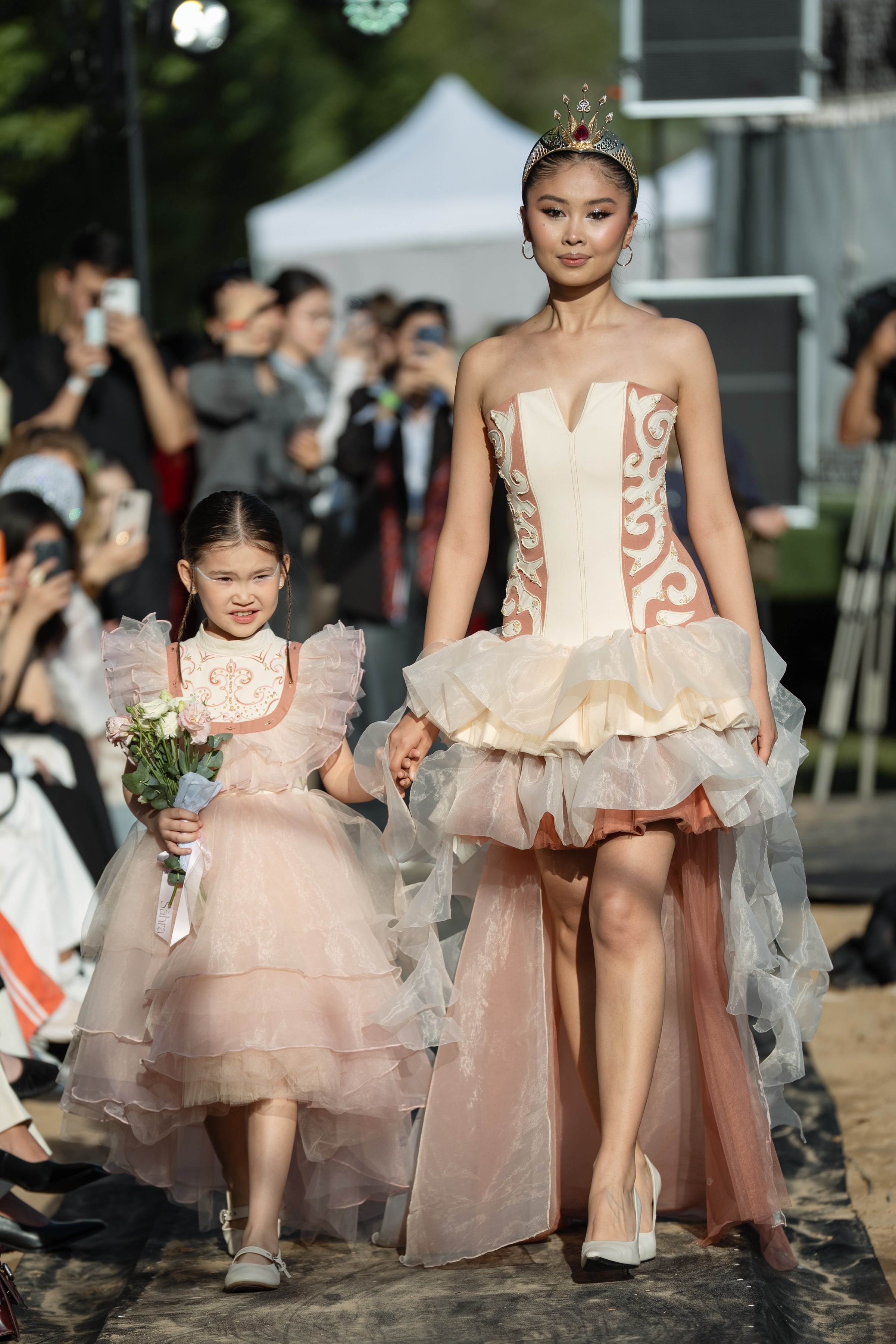 Brand Darideiya. Сайт Алматинского НЮ АРТ, будуар и фэшн фотографа Дениса Карпенко