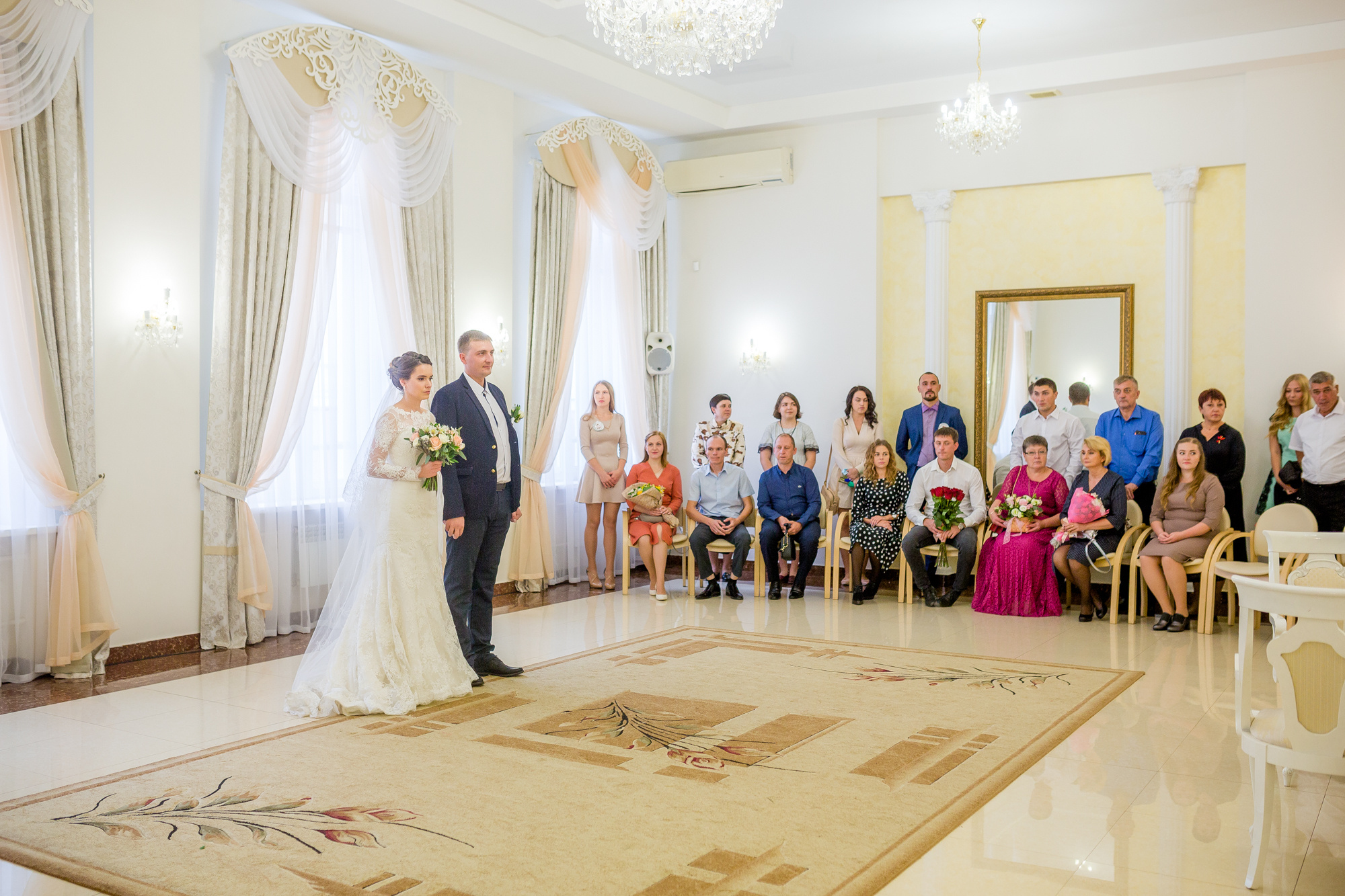 Свадебная фотосессия в Ярославле в Ботаническом саду. Фотограф в Ярославле | Фотосессия, фото-видео съемка