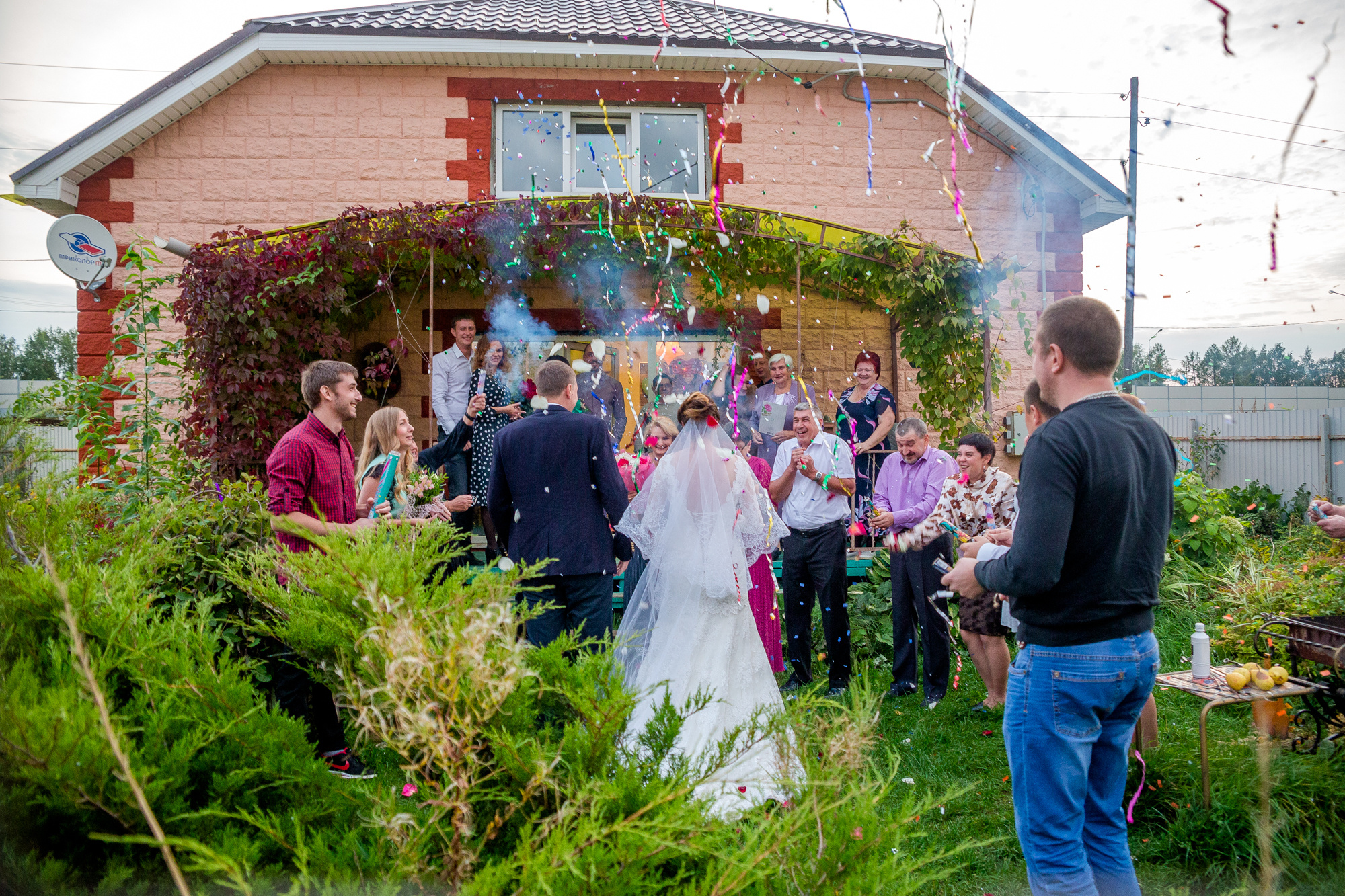 Свадебная фотосессия в Ярославле в Ботаническом саду. Фотограф в Ярославле | Фотосессия, фото-видео съемка