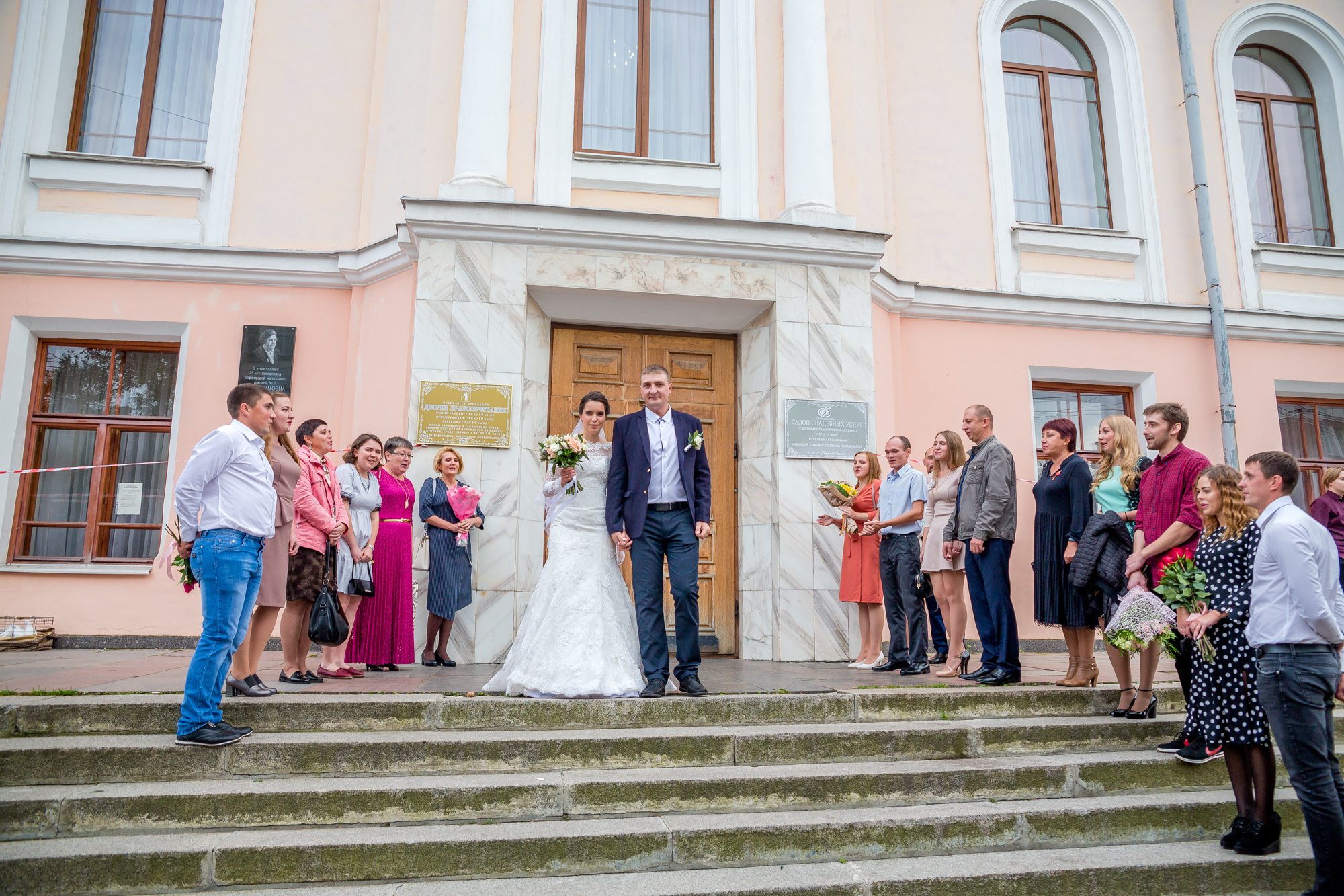 Свадебная фотосессия в Ярославле в Ботаническом саду. Фотограф в Ярославле | Фотосессия, фото-видео съемка