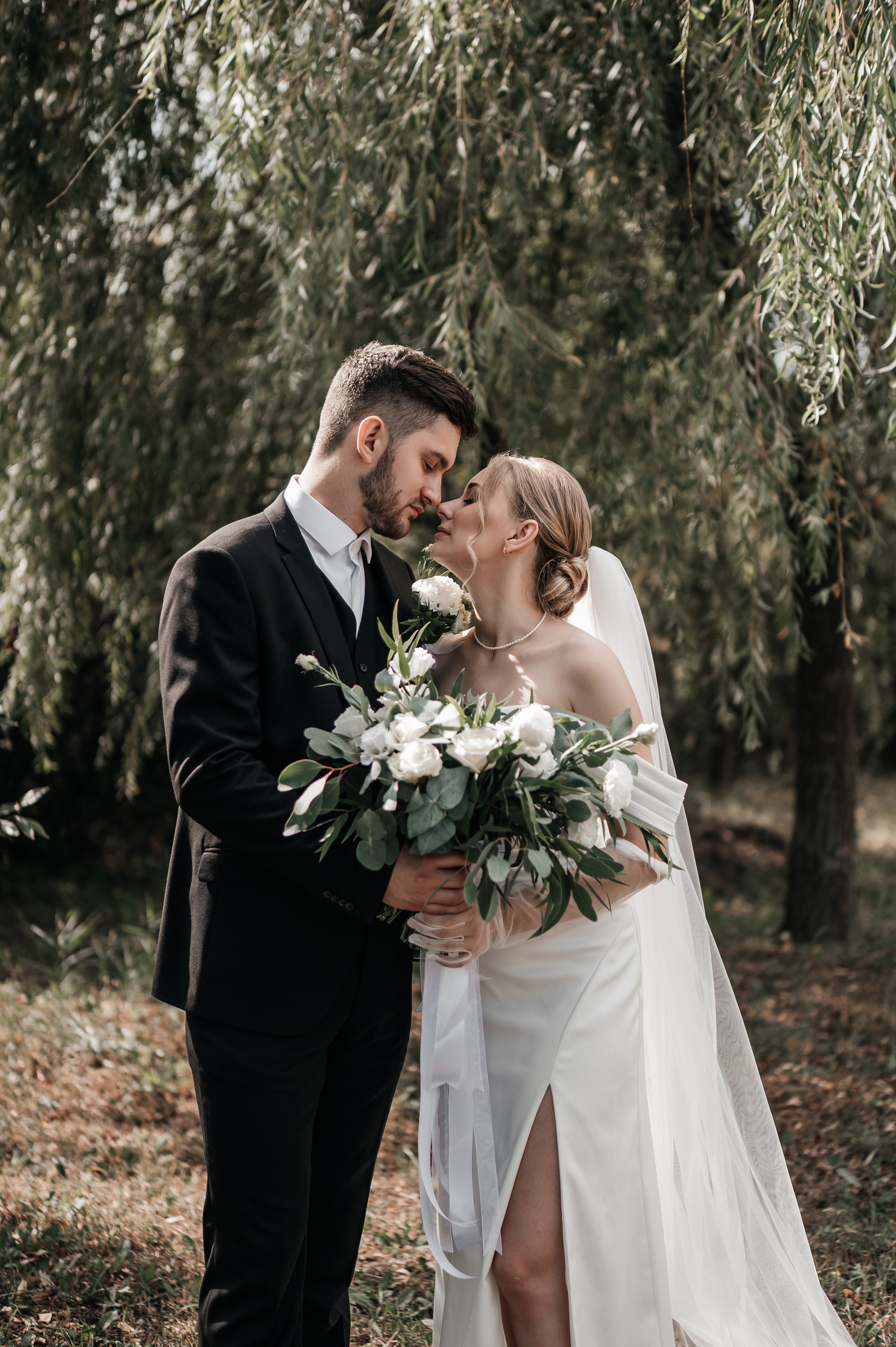 Даниил и Валерия. Черная утка. Полный день. Фотограф Екатерина Бочарникова