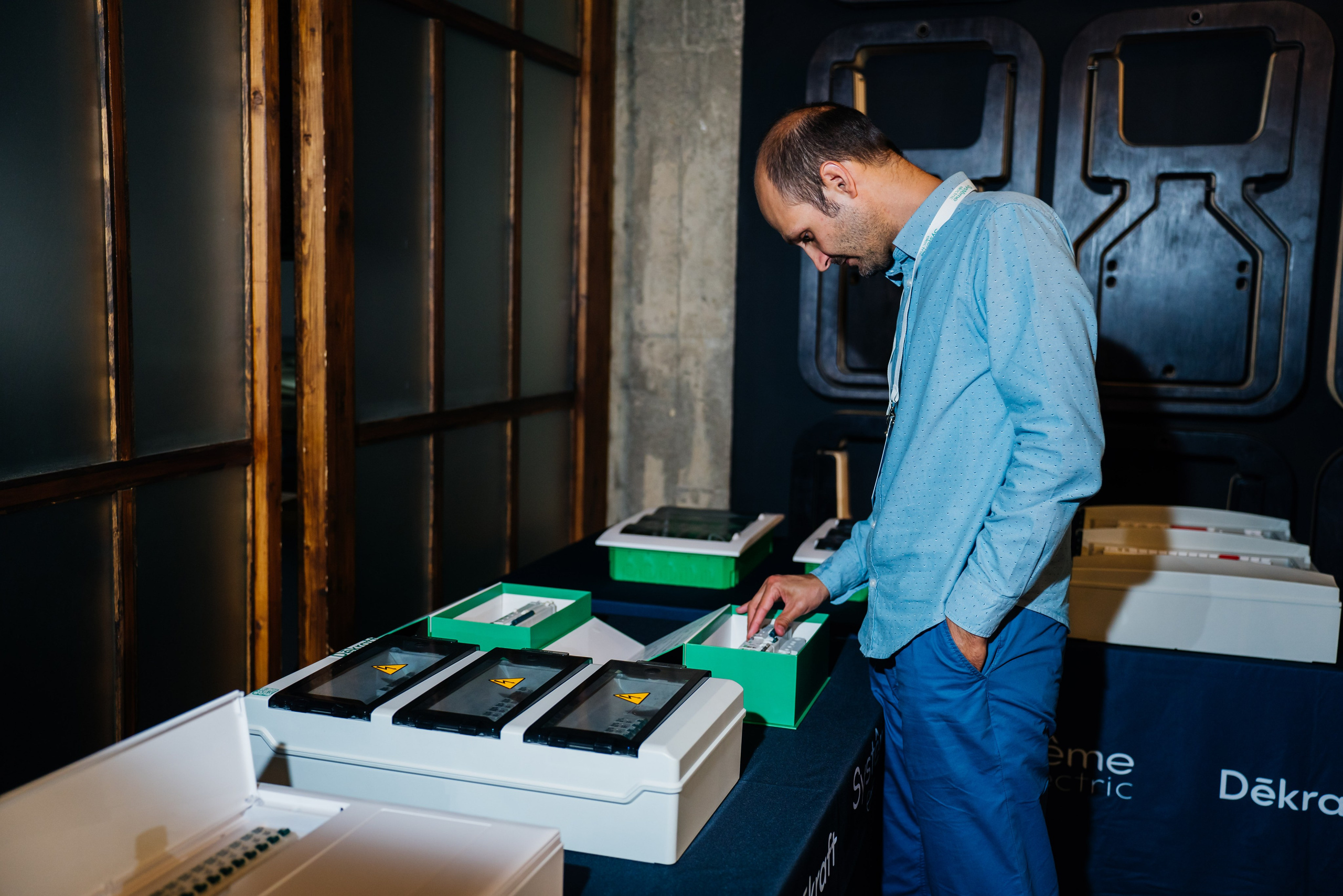 Systeme Electric. Видеограф и Фотограф в Челябинске Ксения и Владимир Рюмины