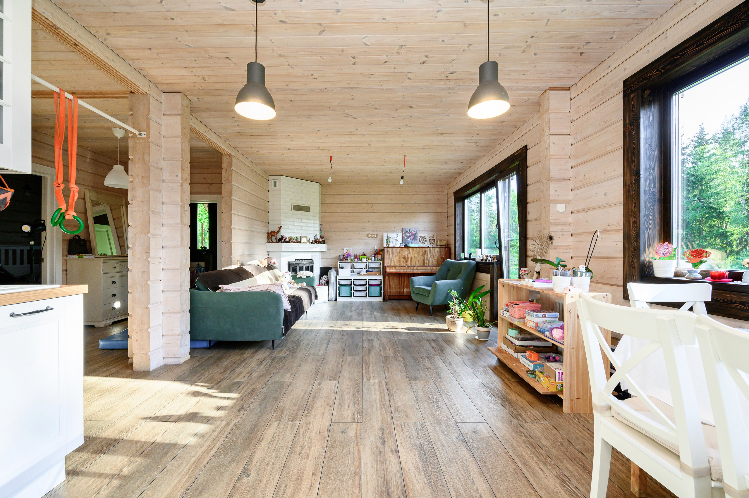 Дом на продажу в Ленинградской области. Интерьерный фотограф. Фото- видеосъемка недвижимости Санкт-Петербург