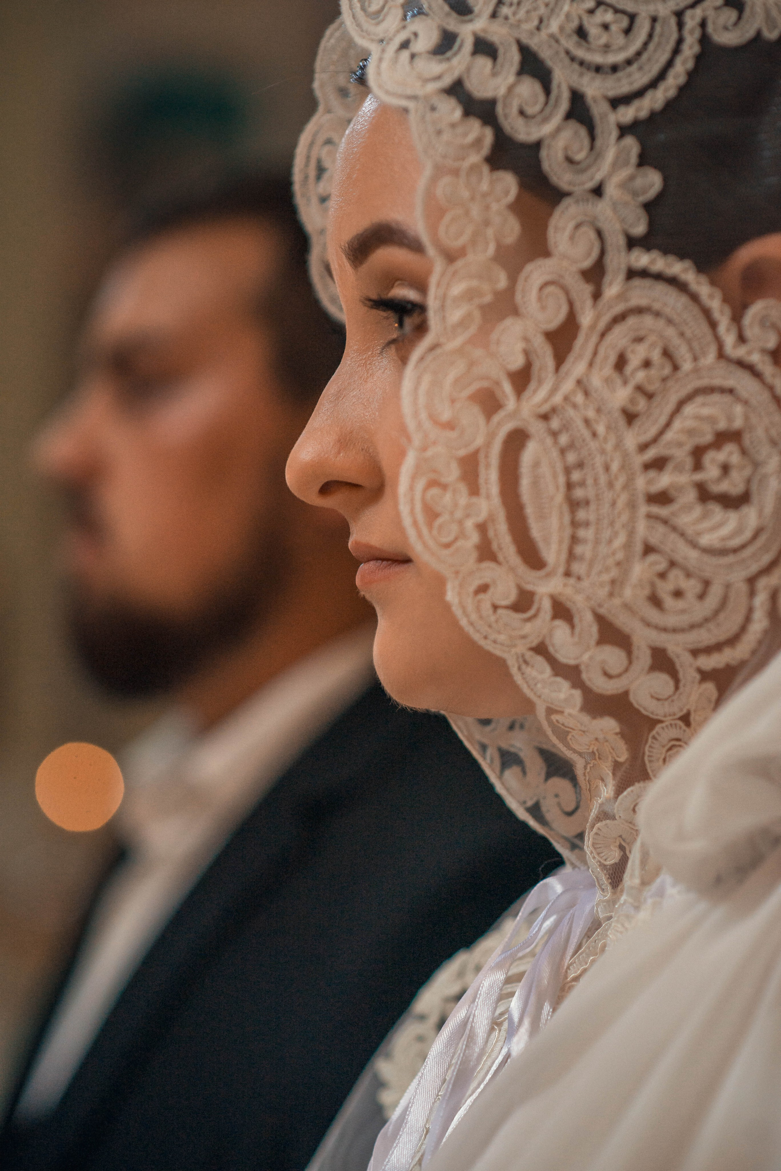 молодожены в сартове, пара в саратове ,съемка в храме, сьемка в храме москва, венчание в саратове, венчание москва , фоотосъемка венчание, фотограф на венчание в сартове, флотограф на венчание в москве