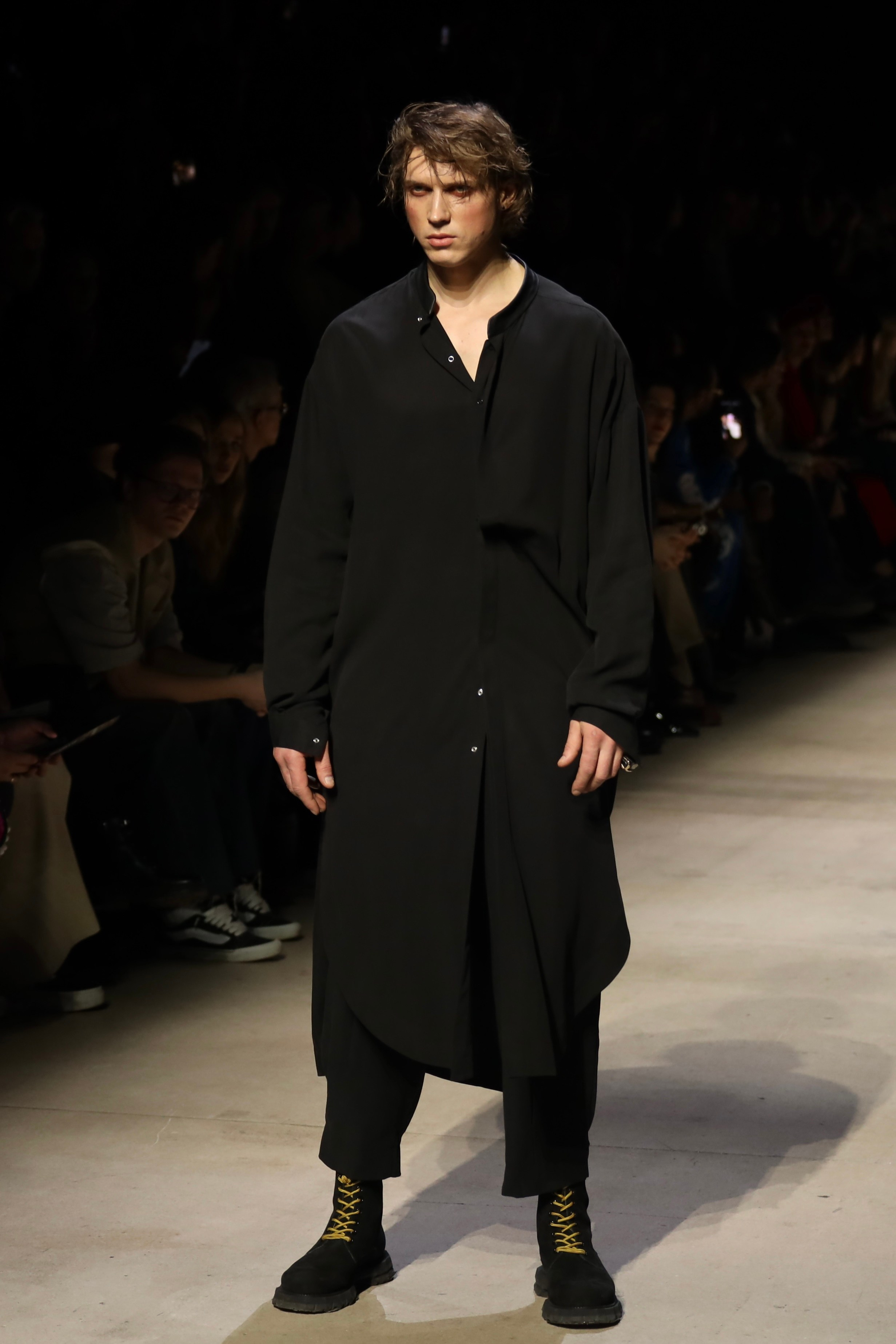 Показ Boyari (Москва): Московская неделя моды 15 марта 2025. Фотосессии и репортаж — Фотограф в Москве — Рина Серёгина