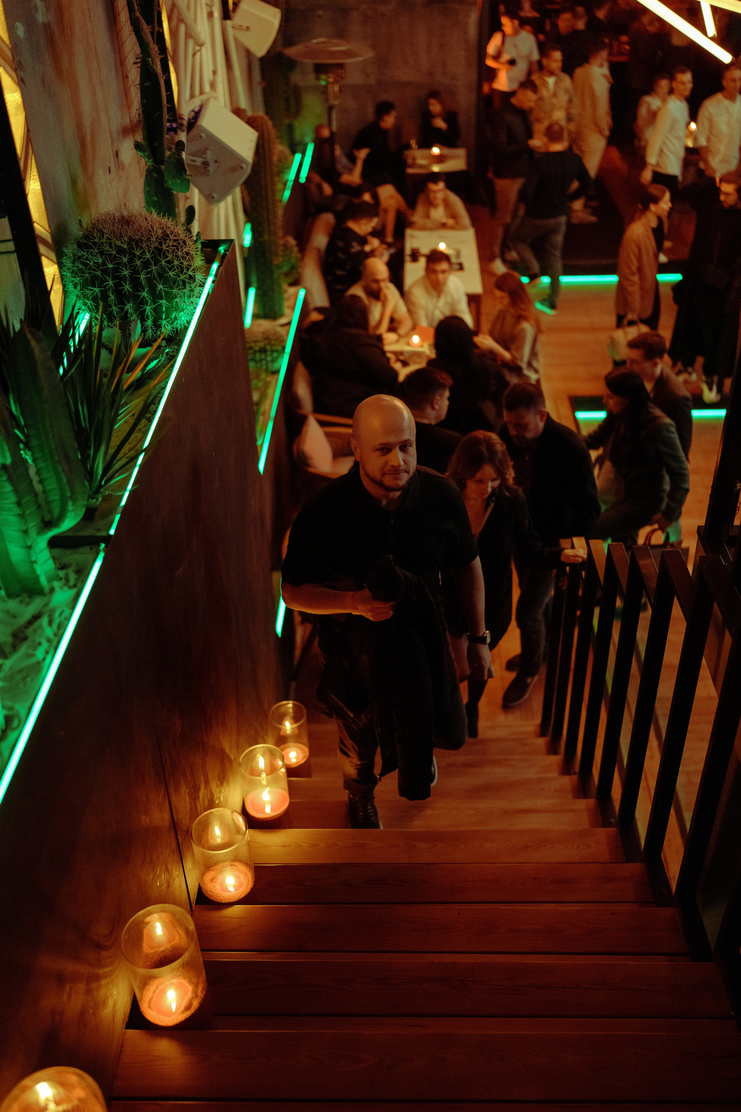 Фотограф на вечеринку проекта ОСНОВАТЕЛИ. Репортажный фотограф Москва Сергей Дружинин