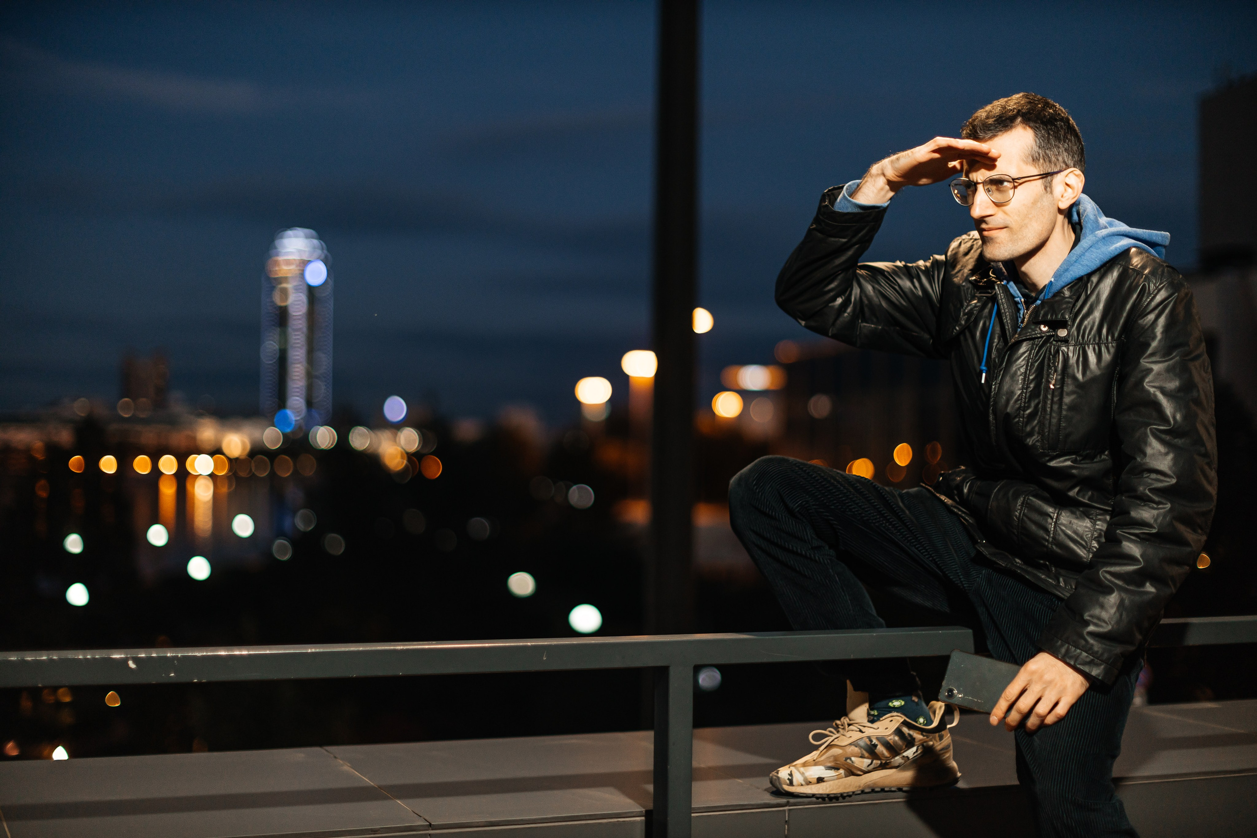 Мужской портрет, уличная фото съёмка. Александр Оношкин. Свадебный фотограф в Екатеринбурге