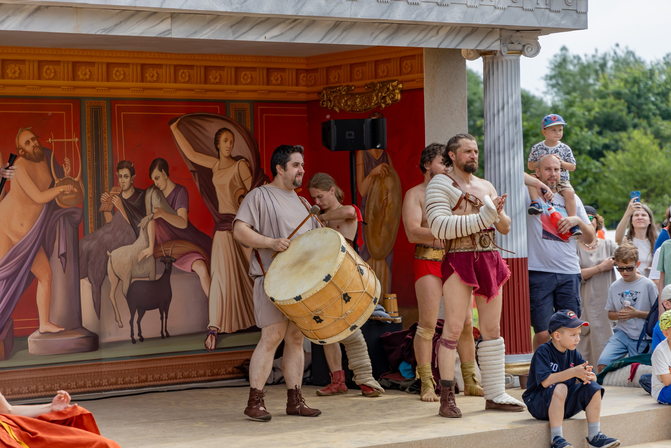 Времена и эпохи 2024. Ростокинский акведук. Площадка Античность. Репортажный, семейный и студийный фотограф в Москве Демин Алексей