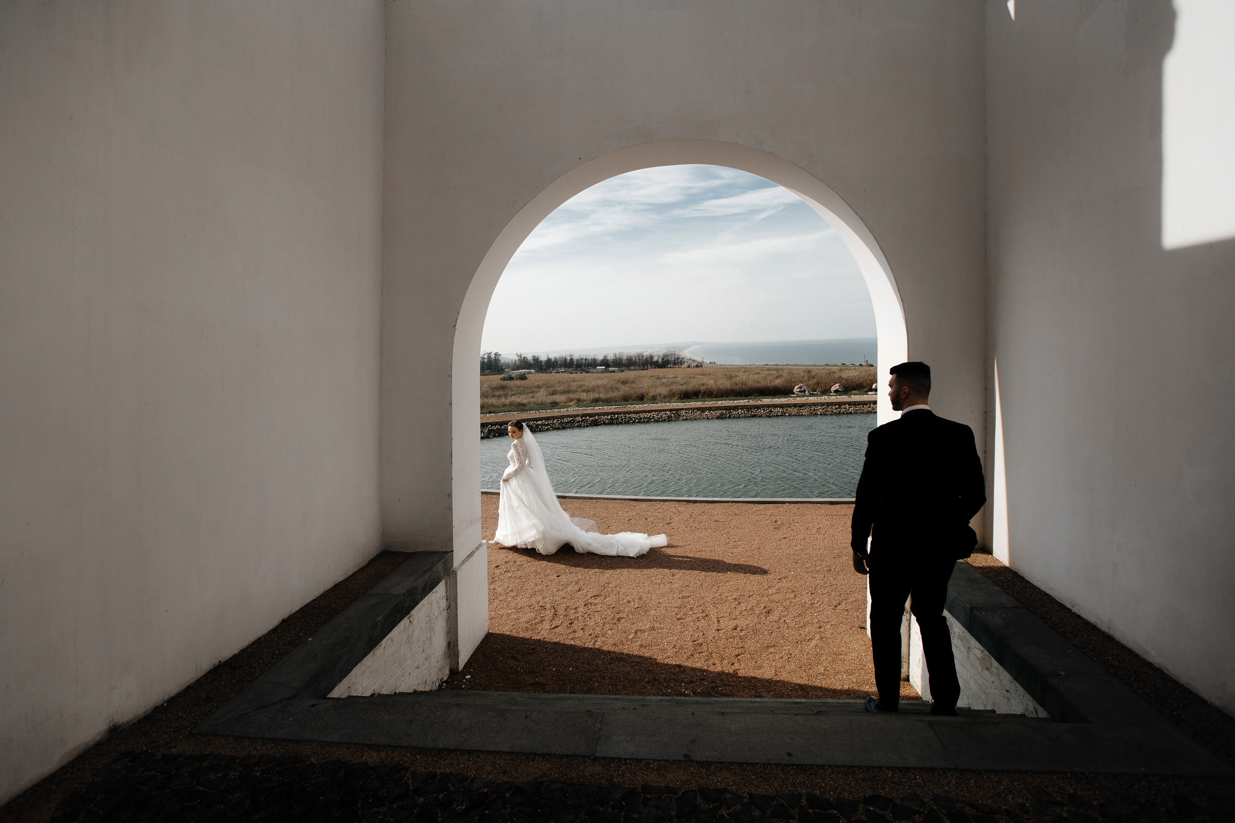 фотосессия молодоженов на маяке