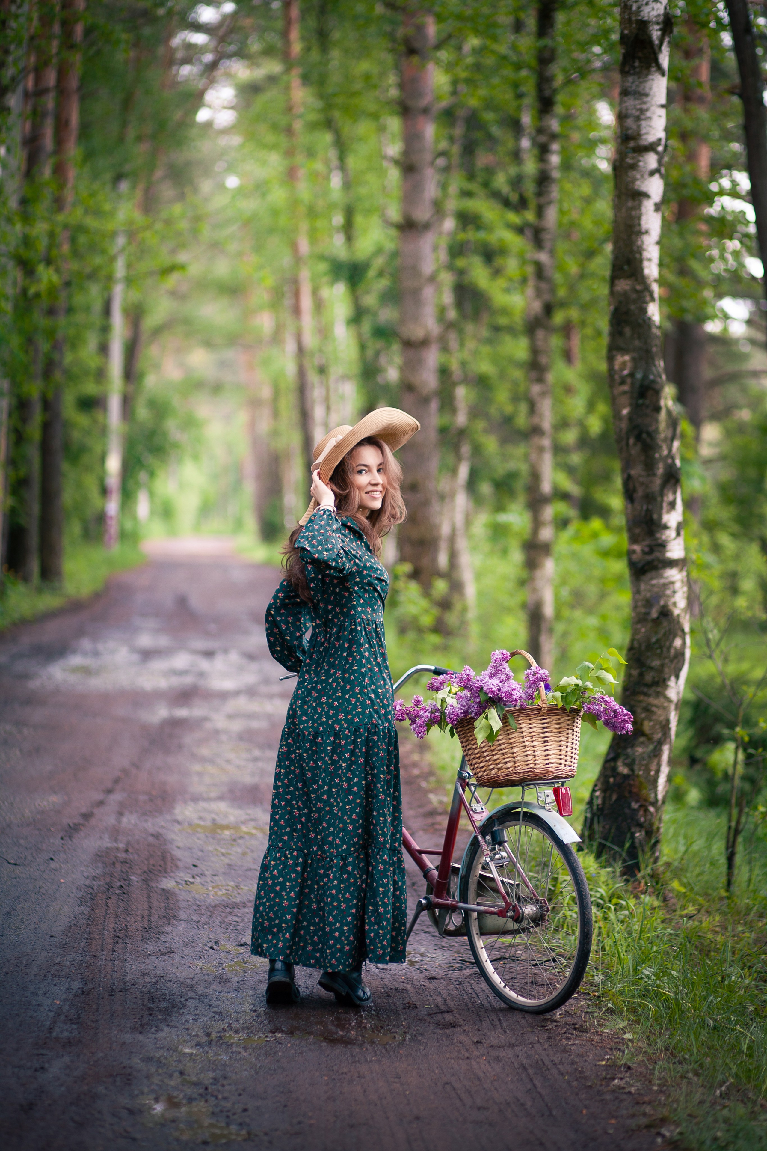 Маша с велосипедом. Фотограф Мария Кольцова