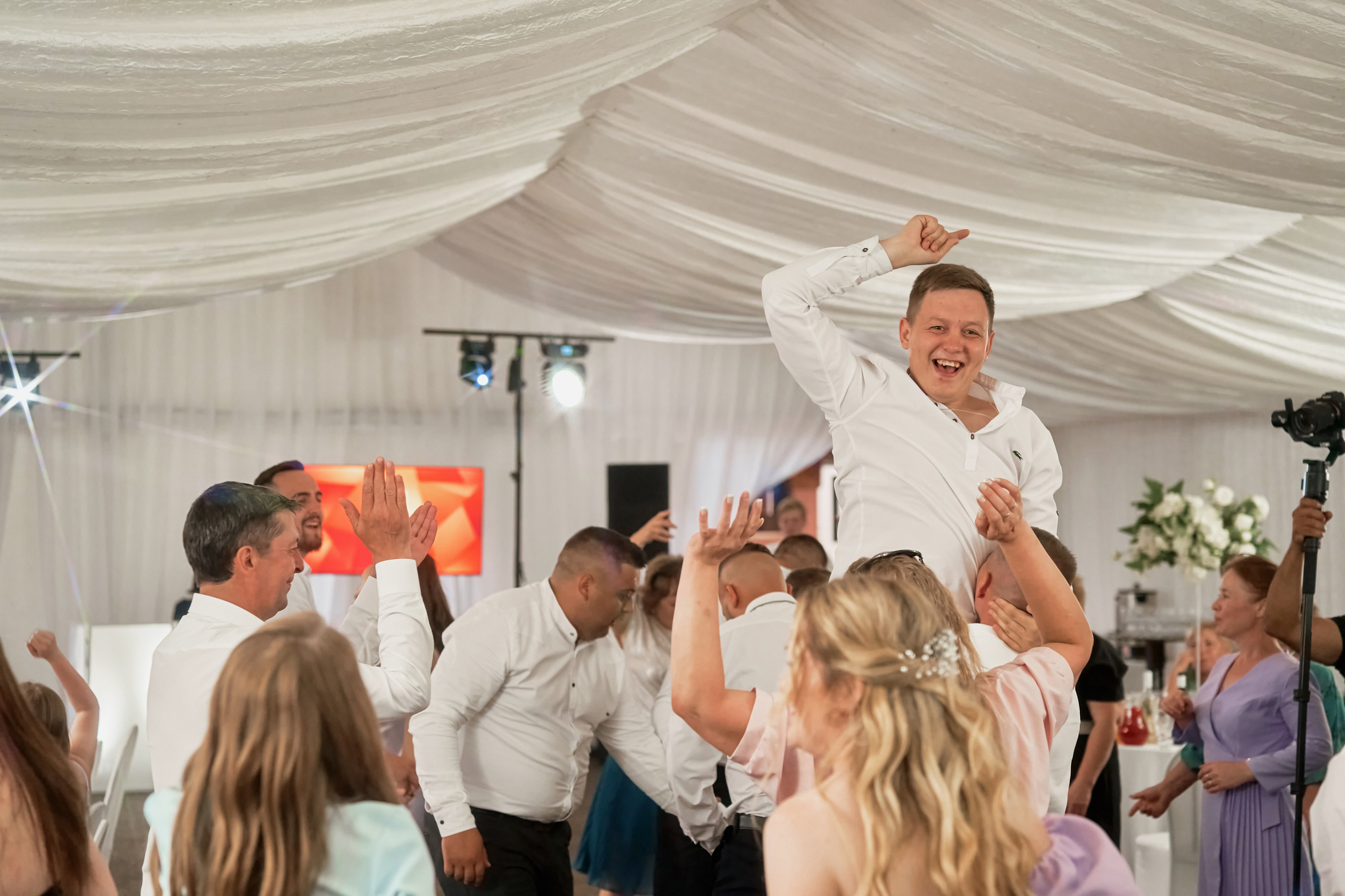 Свадьба бенгальские огни. Мартазова Екатерина фотограф. Екатеринбург