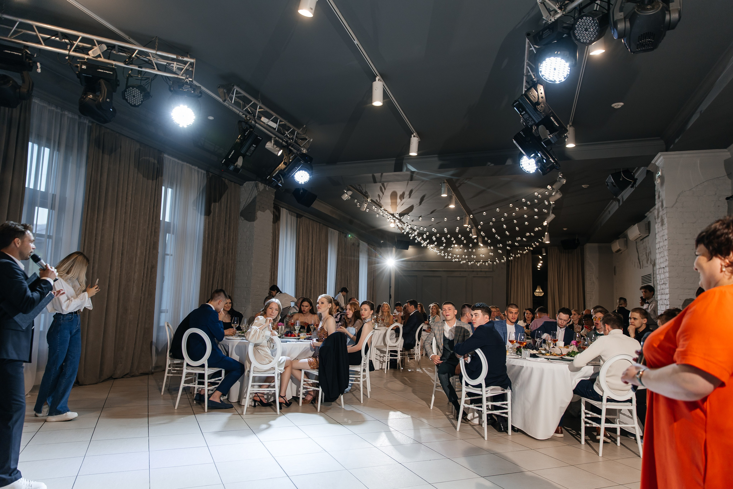 2023-06-23 Выпускной МБОУ СОШ № 10. Фотограф в Красноярске