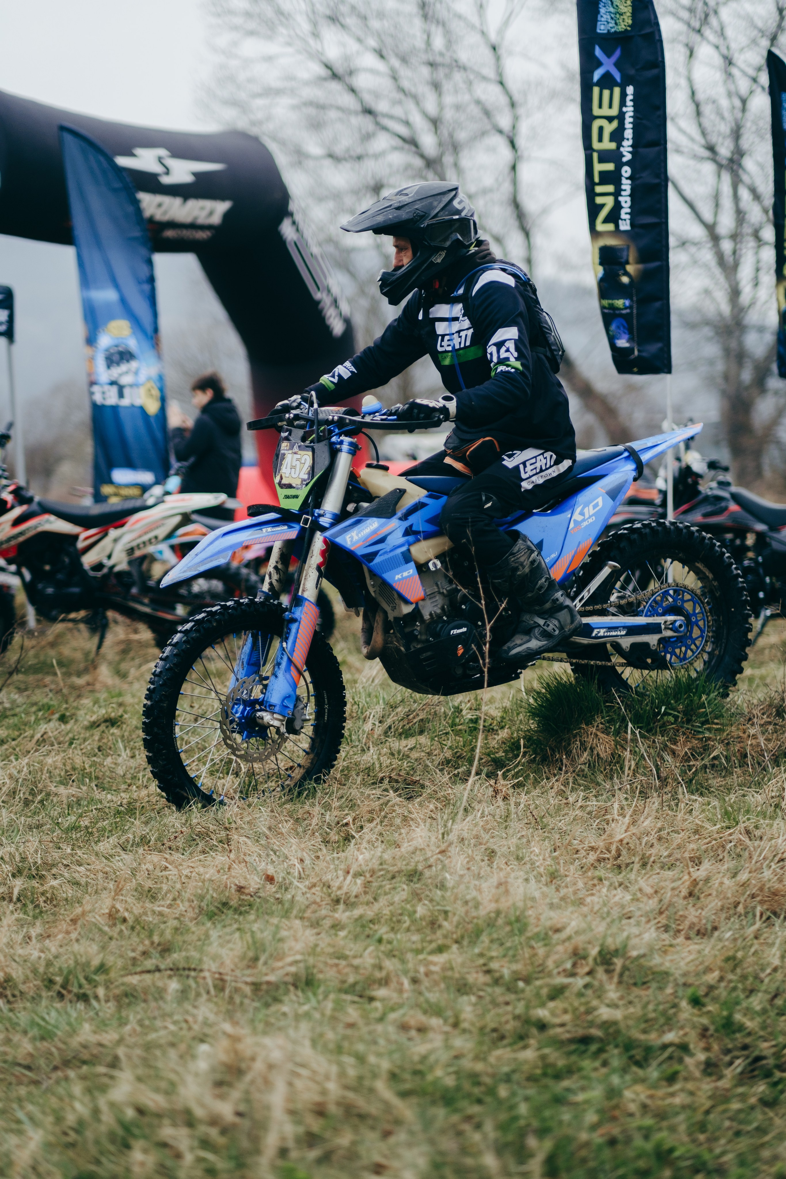 Съемка для Sharmax Moto в Горячем Ключе. Свадебный фотограф Денис Ожигин в Краснодаре и крае. Эмоциональная и стильная съемка вашего дня