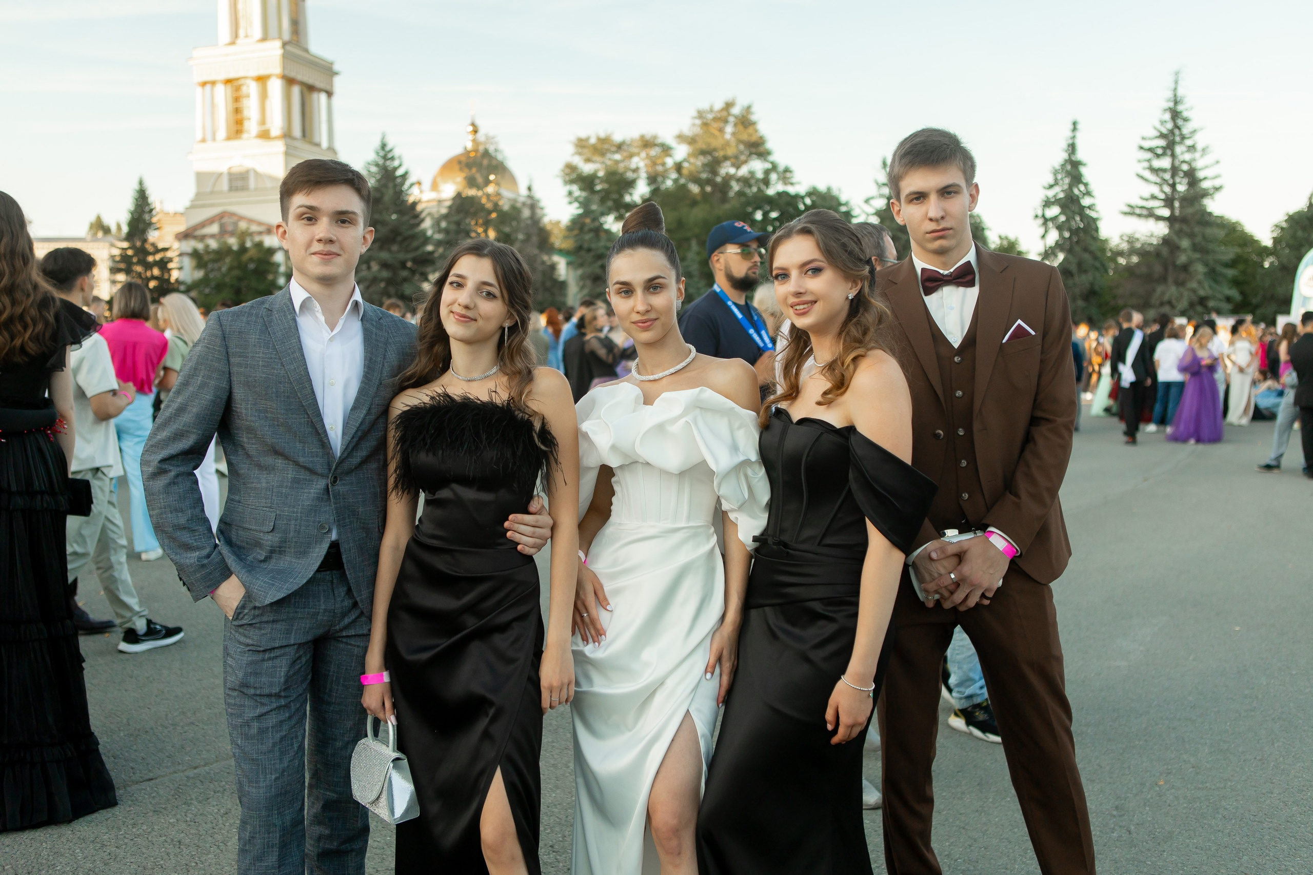 Выпускной Гимназия 12 2024 г. Свадебный и портретный Фотограф в Липецке Дмитрий Котюков