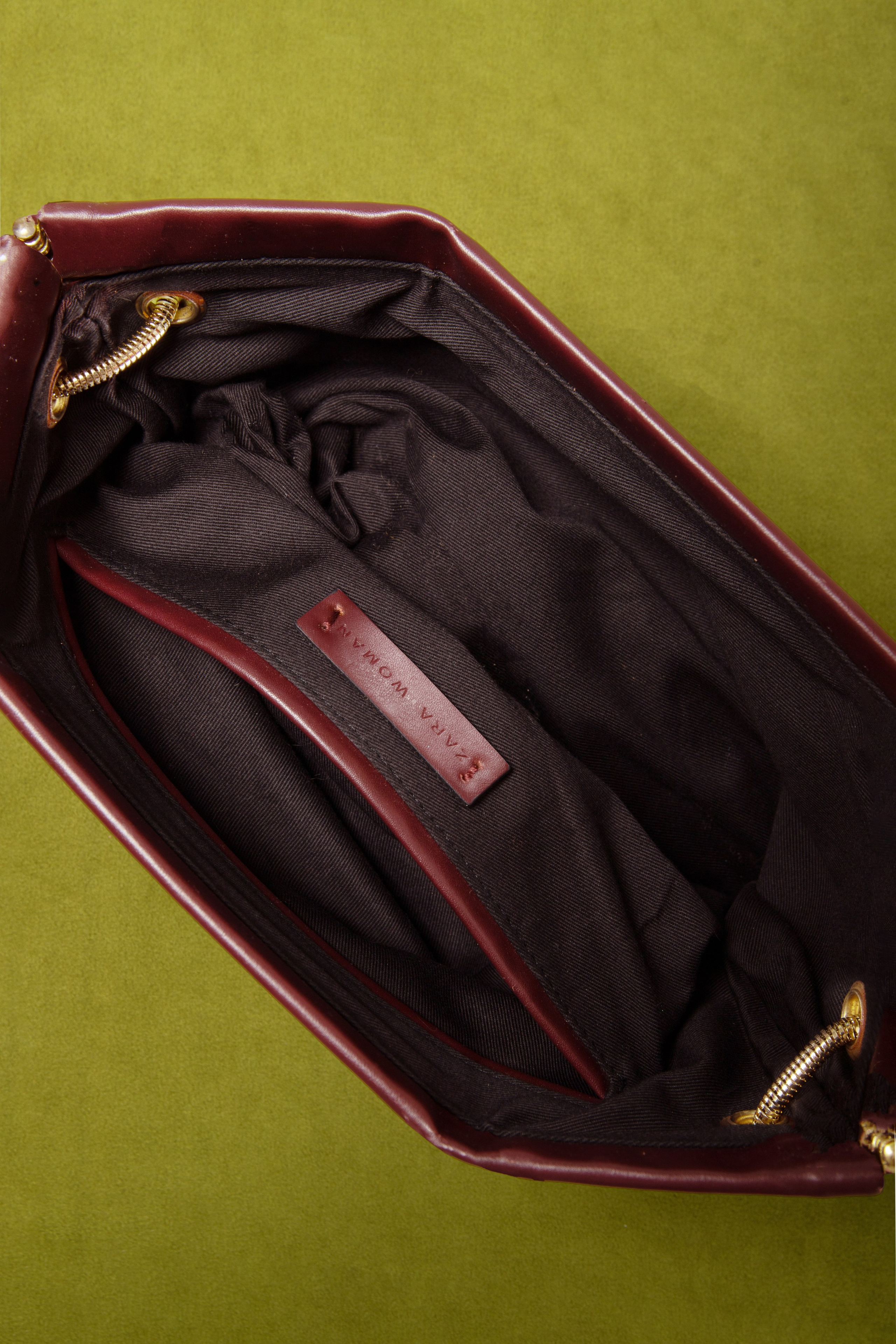 Аксессуары: обувь, сумки, очки. Предметный фотограф в Москве Мария Игнатенко. Нейрофото, ретушь, сет-дизайн