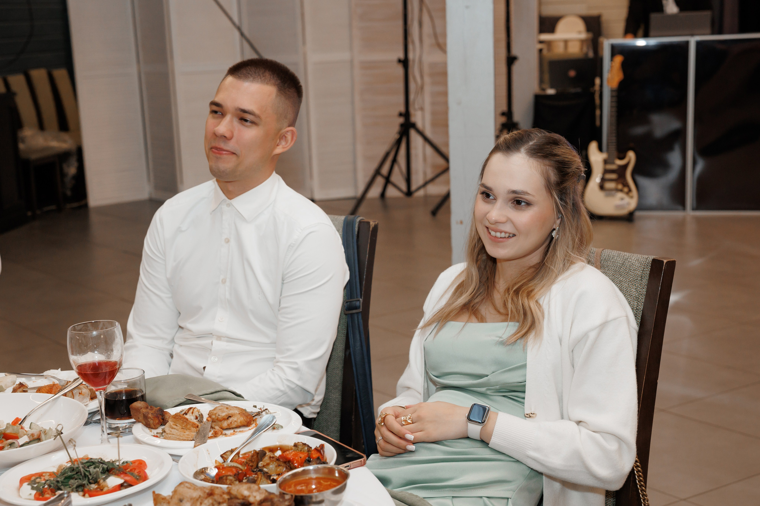 Регистрация в отеле Fish Point, ЗАГС Бутово, прогулка в Остафьево. Свадебный и репортажный фотограф (Москва, Королев и другие)