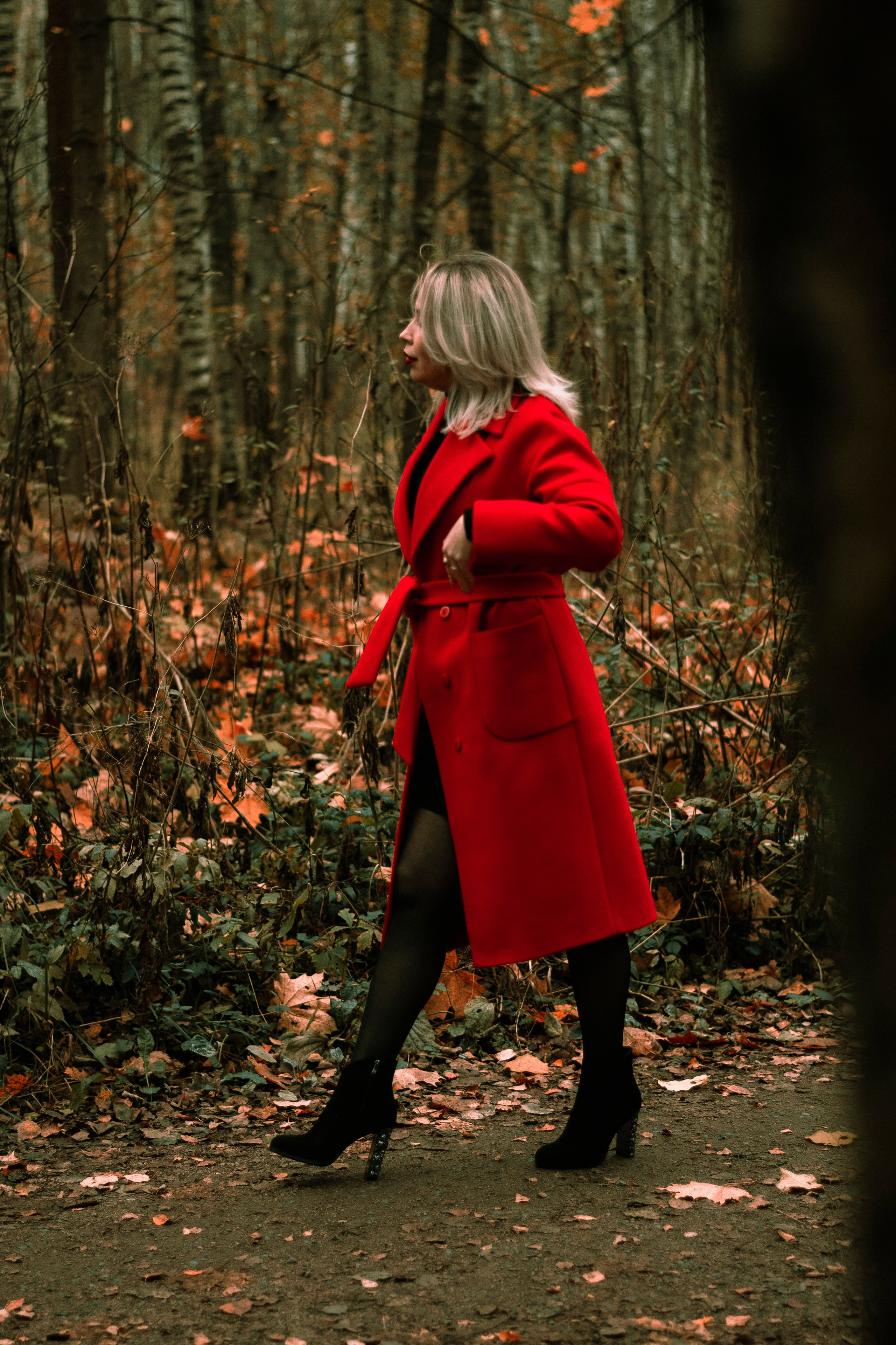 Anya — Autumn Forest. Портретный фотограф Москва Белогорцев Сергей