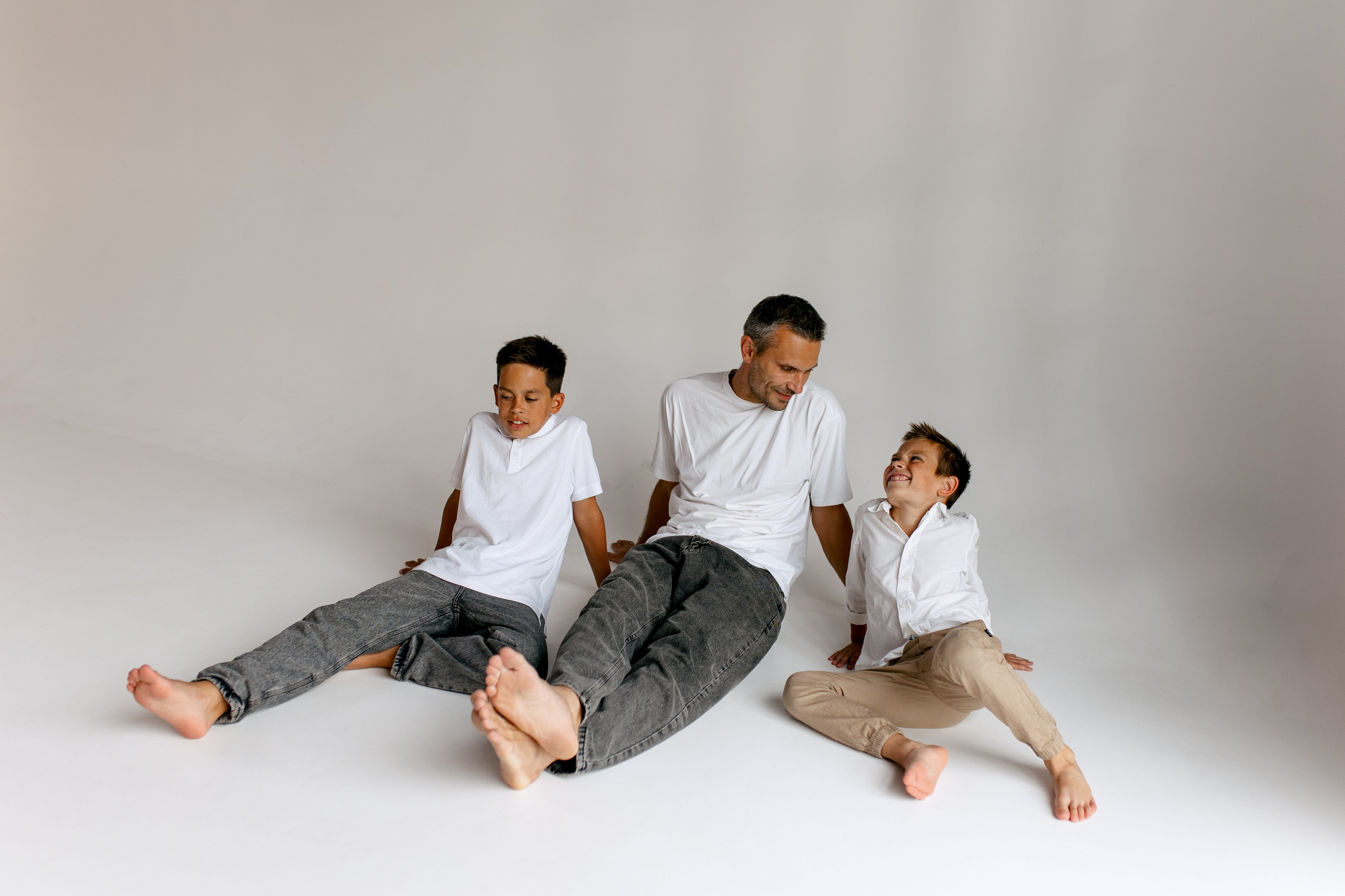 На белом фоне. Свадебный и семейный фотограф в Туле и области Маша Костина