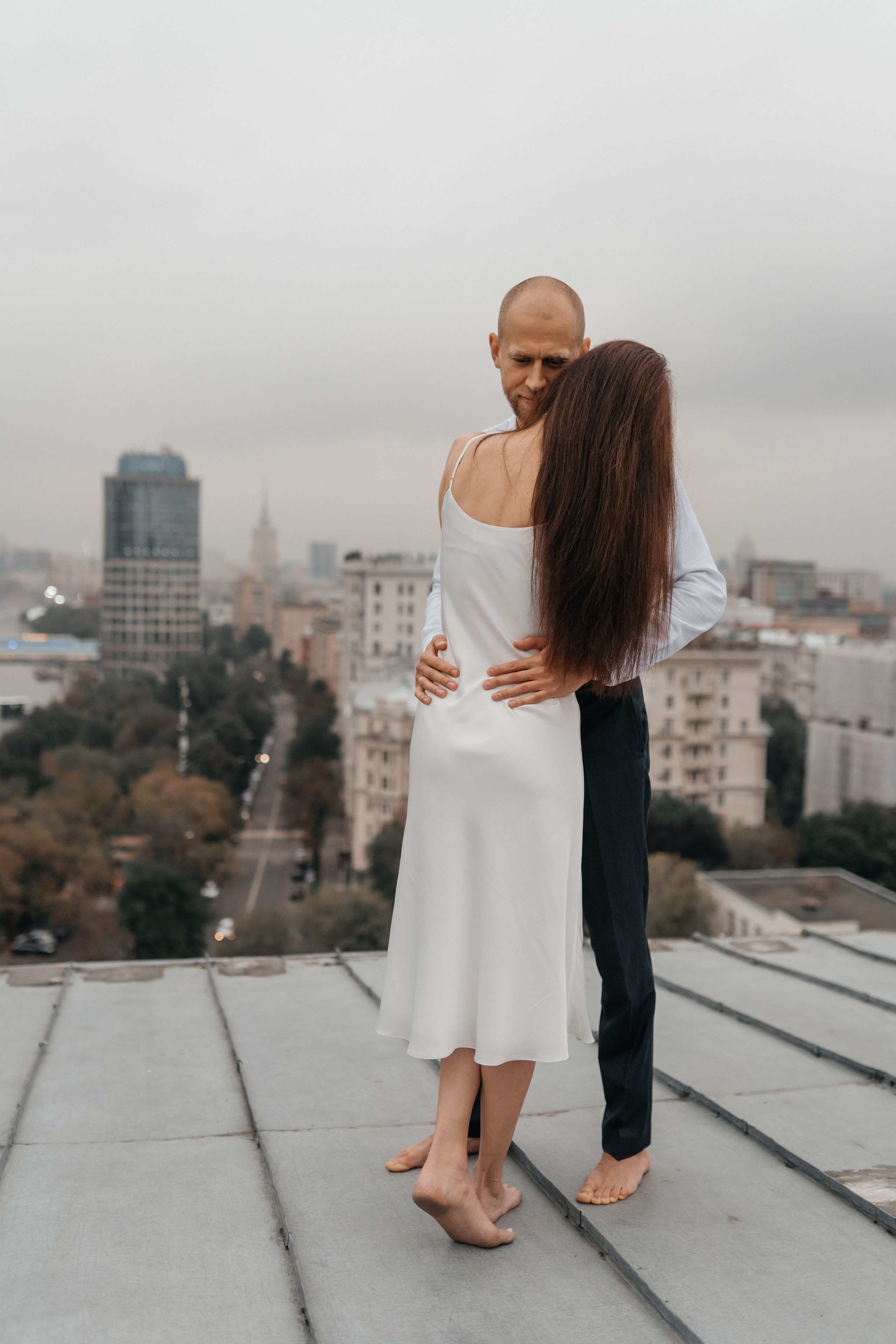 Свадебная прогулка «На крыше». Семейный и свадебный фотограф в Москве Виктория Махова