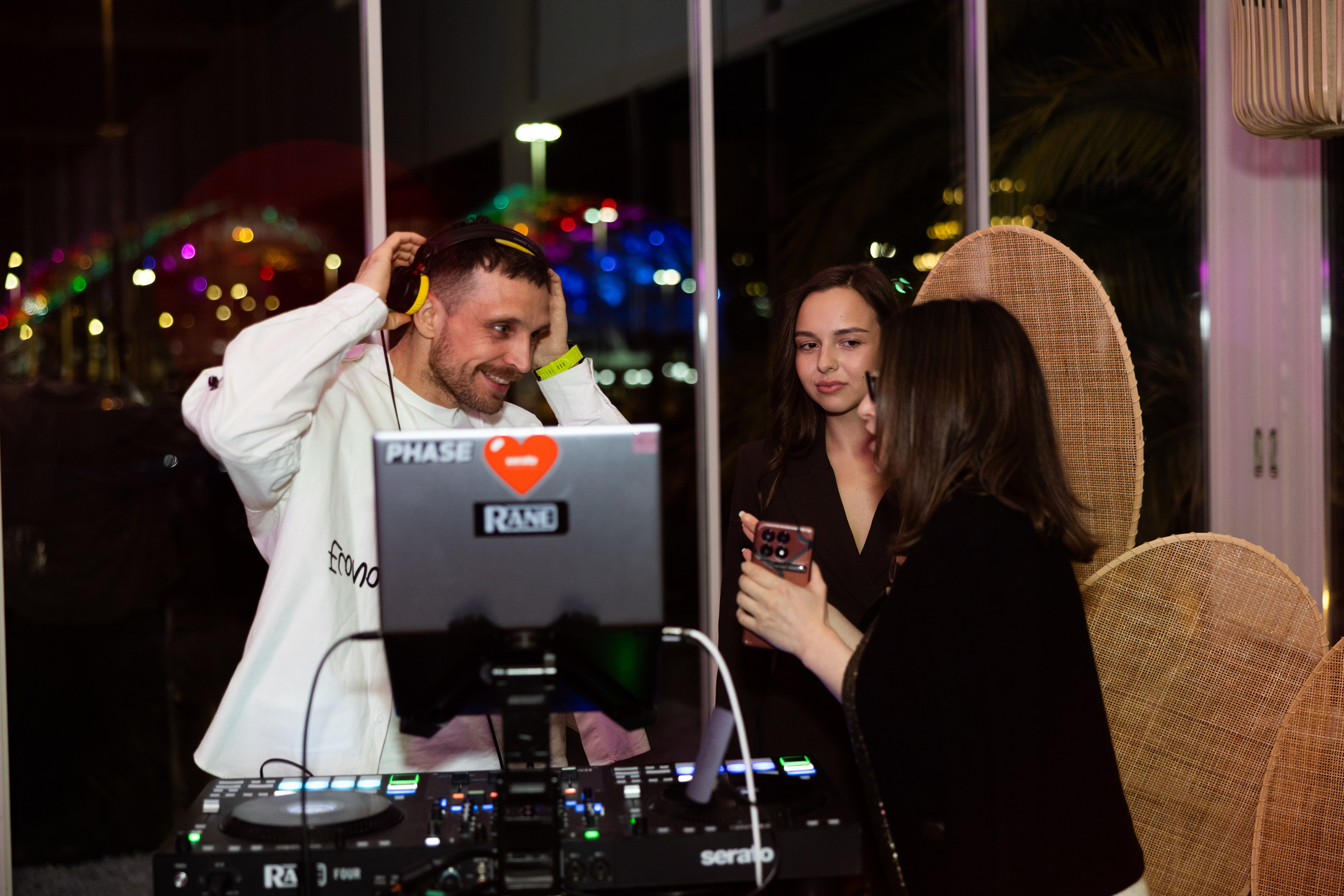 30 лет компании. Лайфстайл Фотограф и Профессиональный Водный Фотограф в Москве