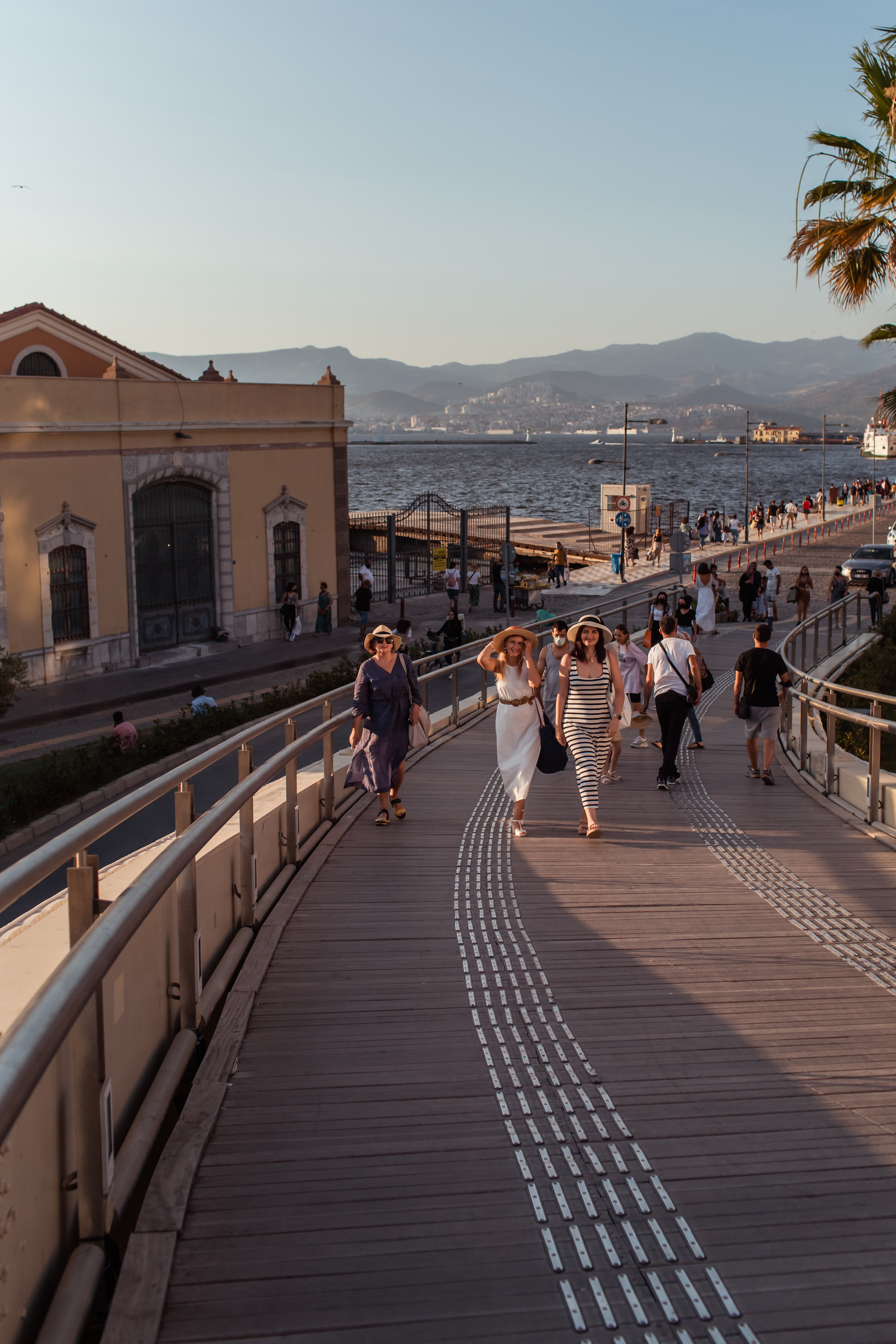 One evening in Izmir...... Professional family and children’s photographer in Izmir Irina Eron