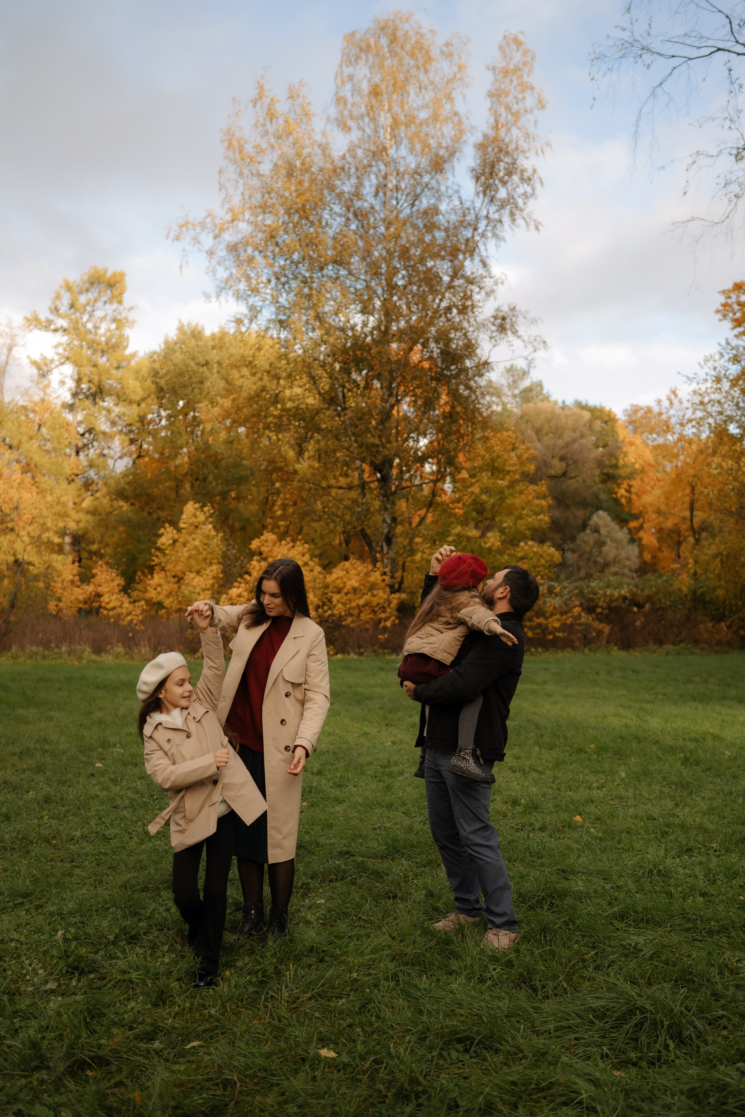 Надя, Женя, Николь и Даша. Дьяконова Валерия семейный и детский фотограф в Санкт-Петербурге