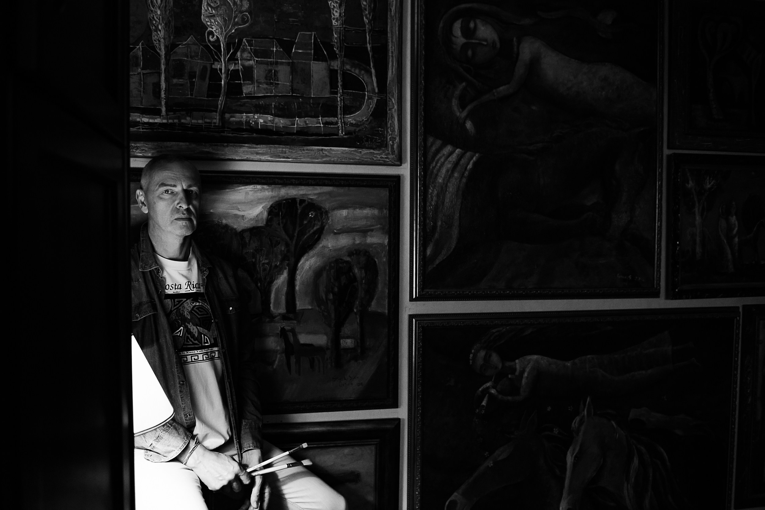 Квартира с картинами. Алиса, Андрей и их пушистая семья. Семейный Фотограф в Москве Ирина Хохлова