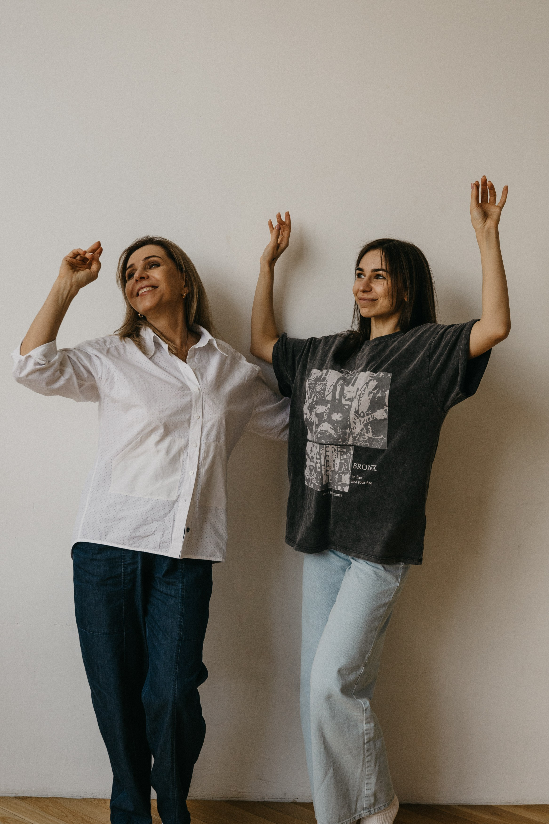 Ксюша, Вика, Светлана, Соня. Главная