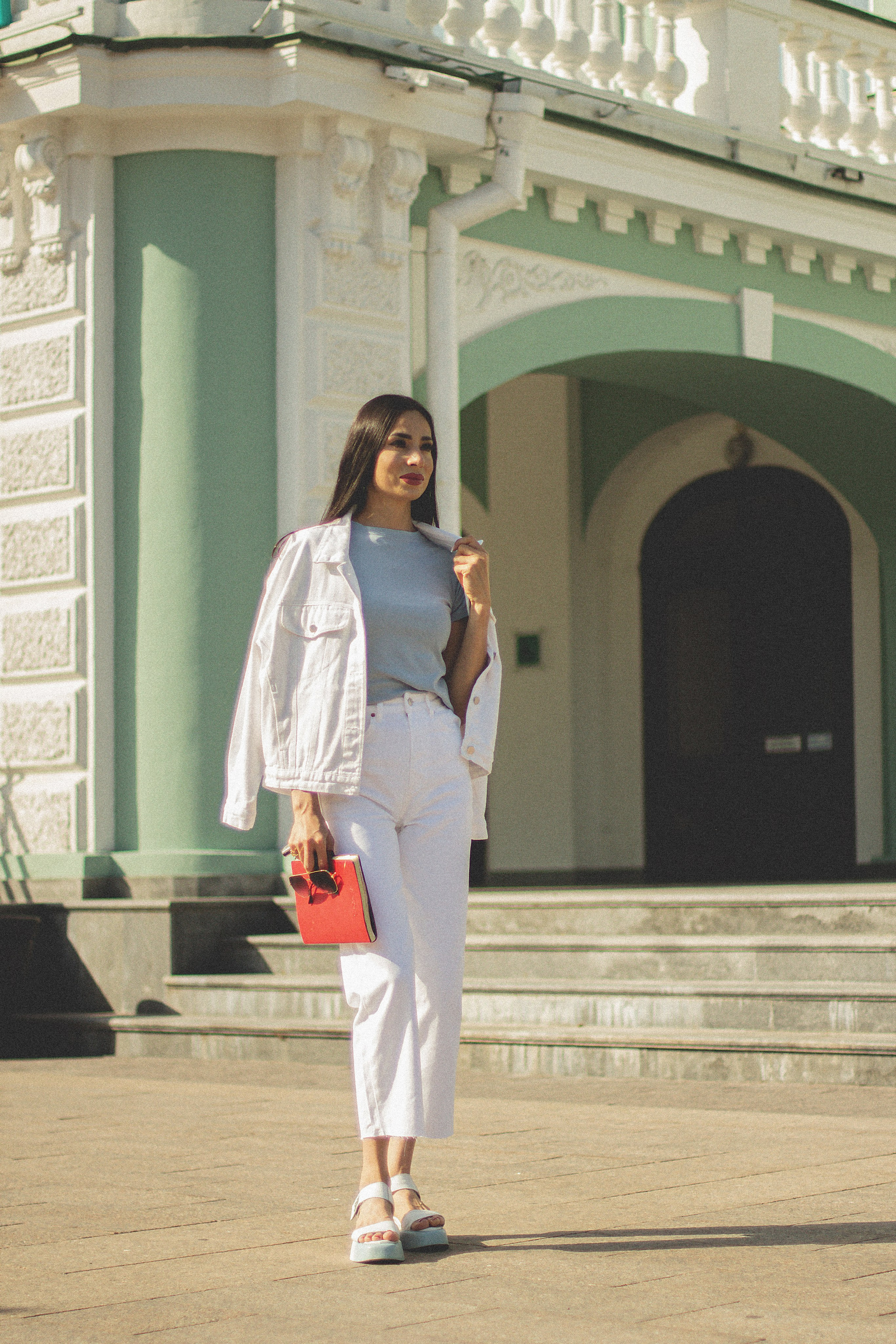 Юлия. Фотограф и видеограф в Омск/Москва Сащенко Лера