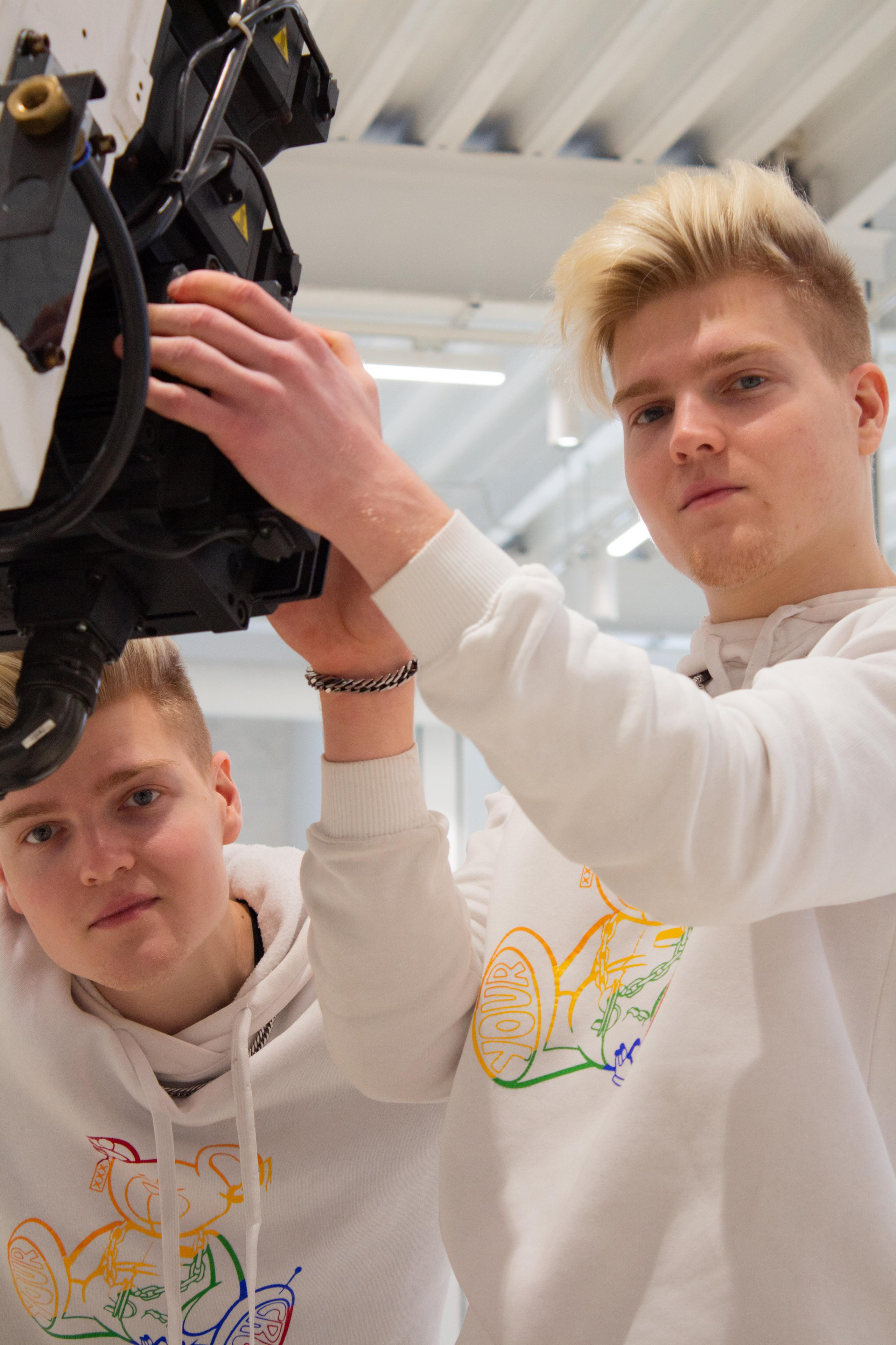 Молодежная фотосессия. Фотограф для вас и вашего бизнеса в Москве Альбина Никифоров