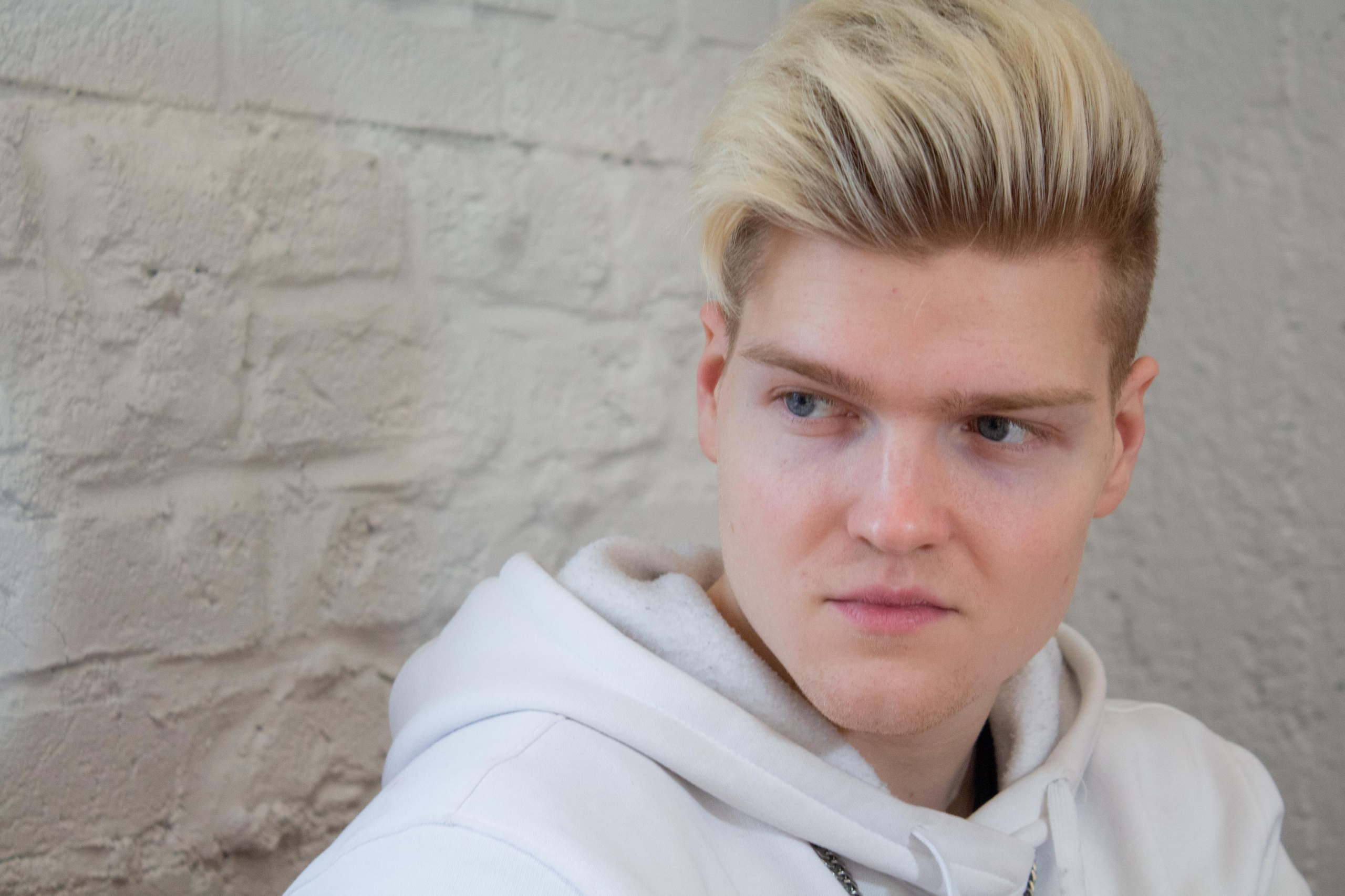 Молодежная фотосессия. Фотограф для вас и вашего бизнеса в Москве Альбина Никифоров