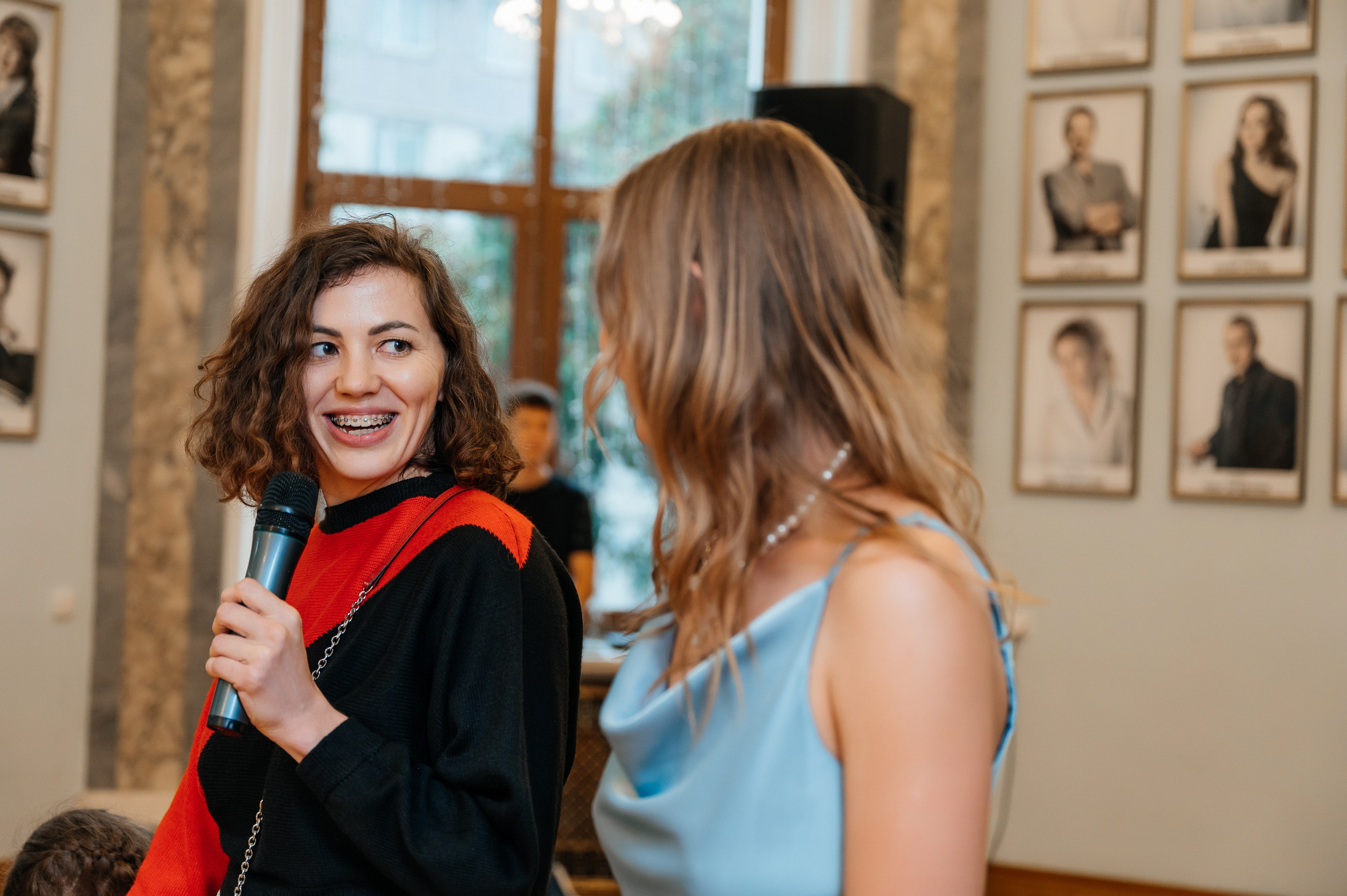 Открытие выставки Кати Васильевой в Молодежном театре. Wedding and family photographer USA