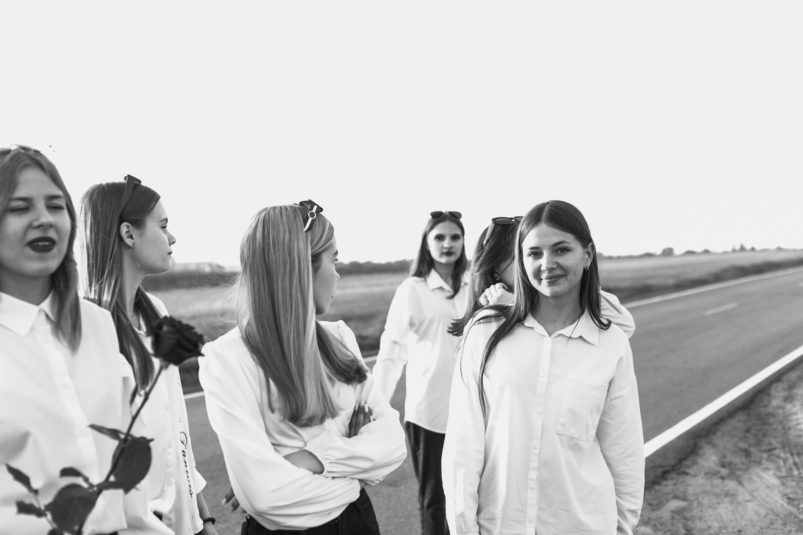 В.Хава — съемка в школе, в поле на закате. Выпускные альбомы Воронеж от Веры Соколовой