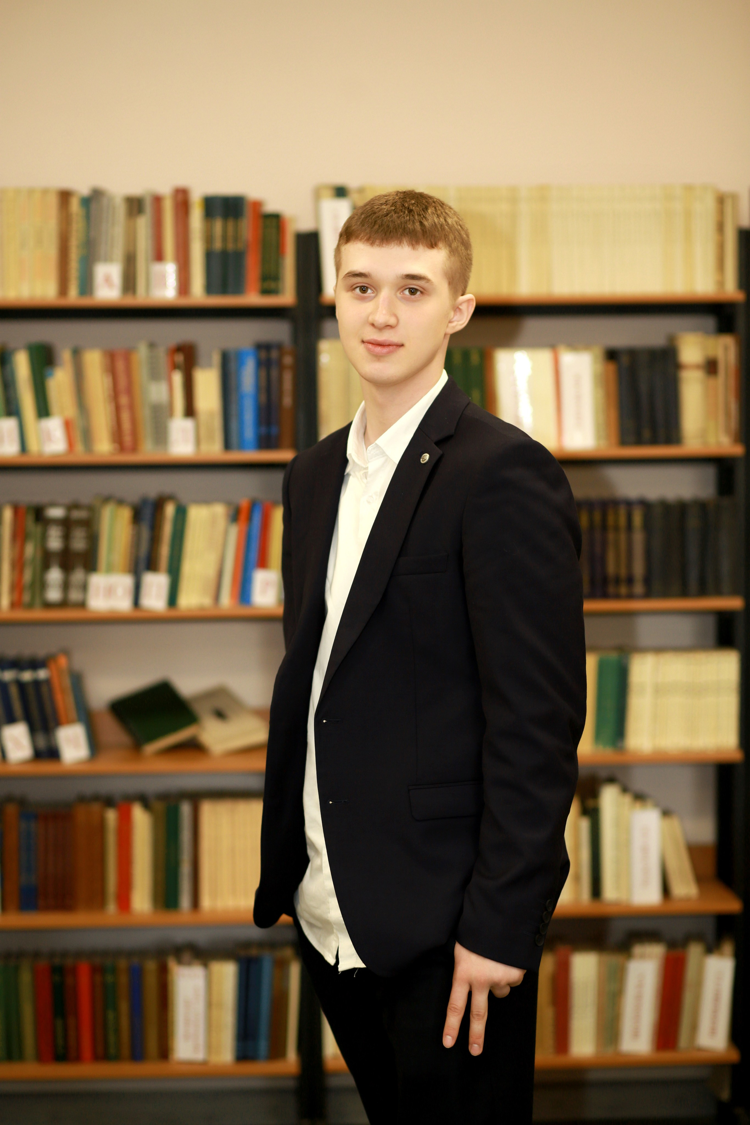 Съемка в библиотеке. Выпускные альбомы Воронеж от Веры Соколовой