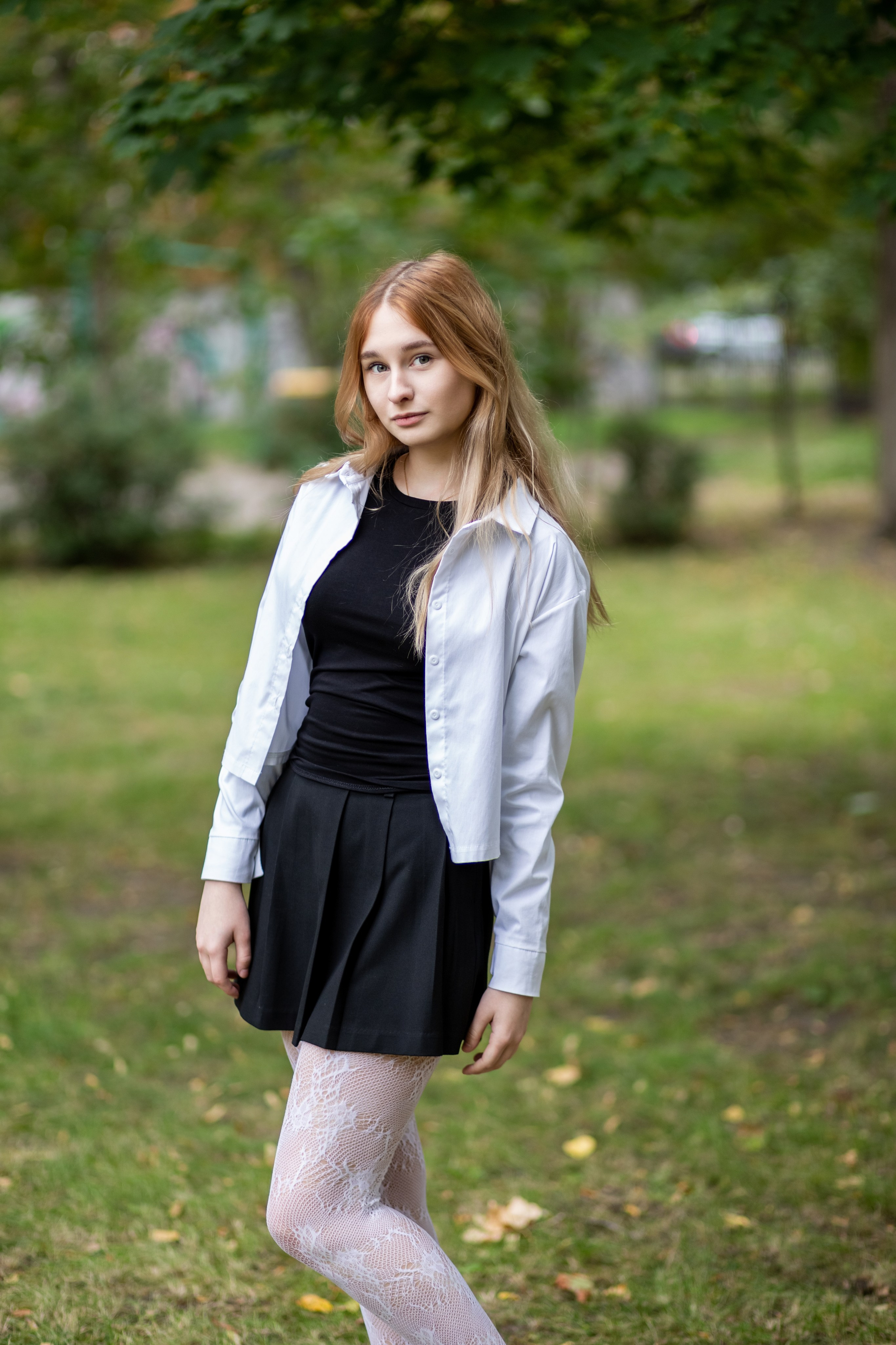 Портреты старшая школа (фоны, школа, улица). Выпускные альбомы Воронеж " СОКОЛ фото»
