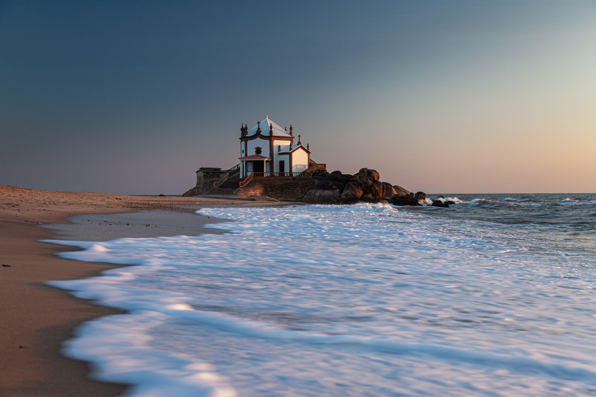 Capela Senhor da Pedra Miramar Gaia, Португалия 2010. Фотограф Василий Буланов