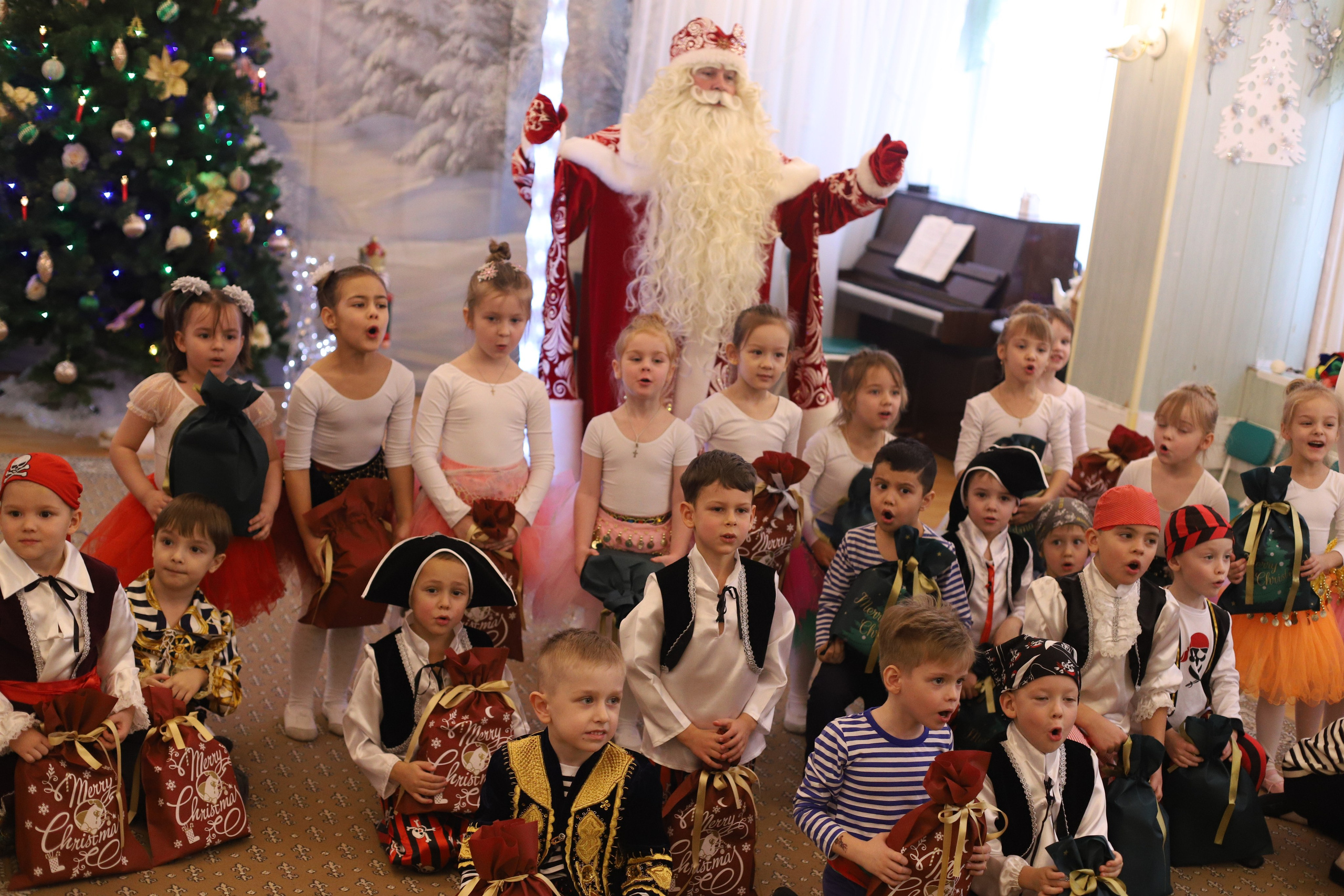 Новогодний утренник. Ilopavlova_ph