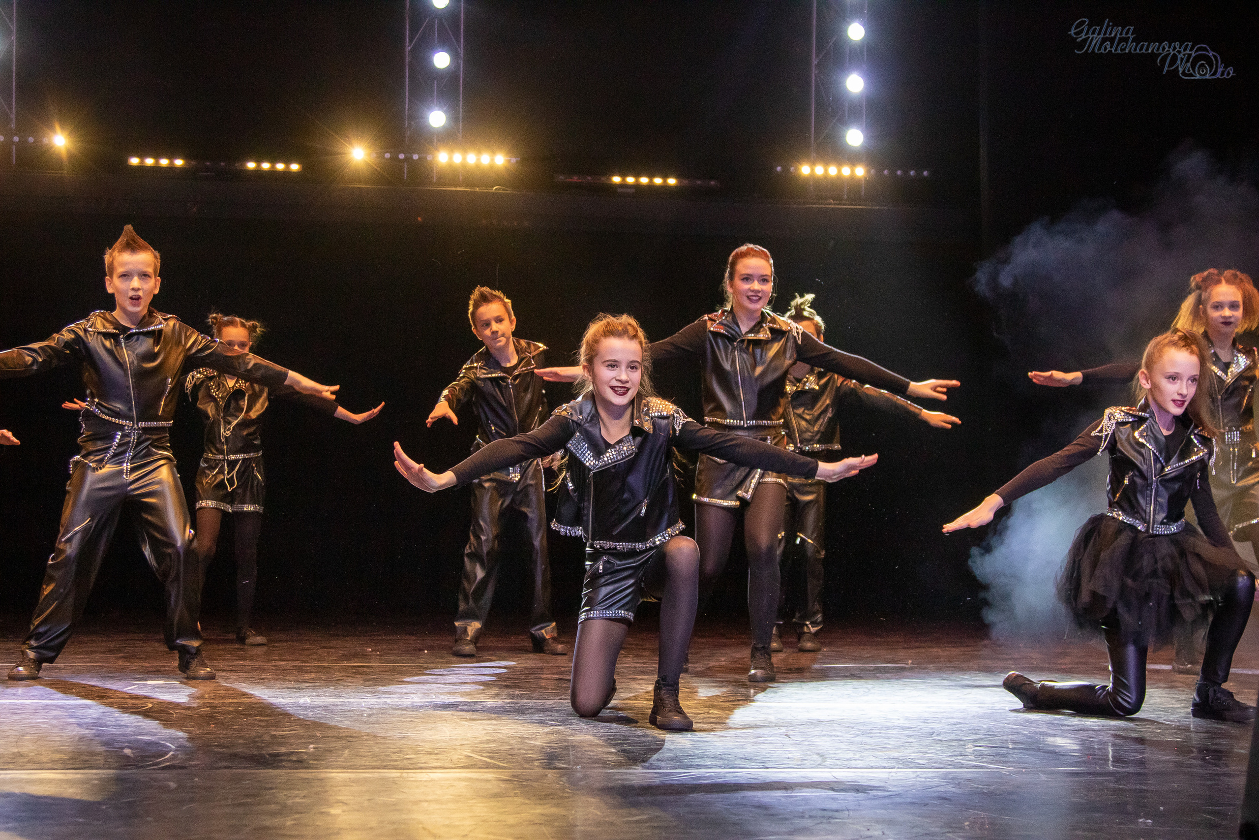 Новогодний концерт танцевального коллектива. Балетный фотограф в Москве Галина Молчанова