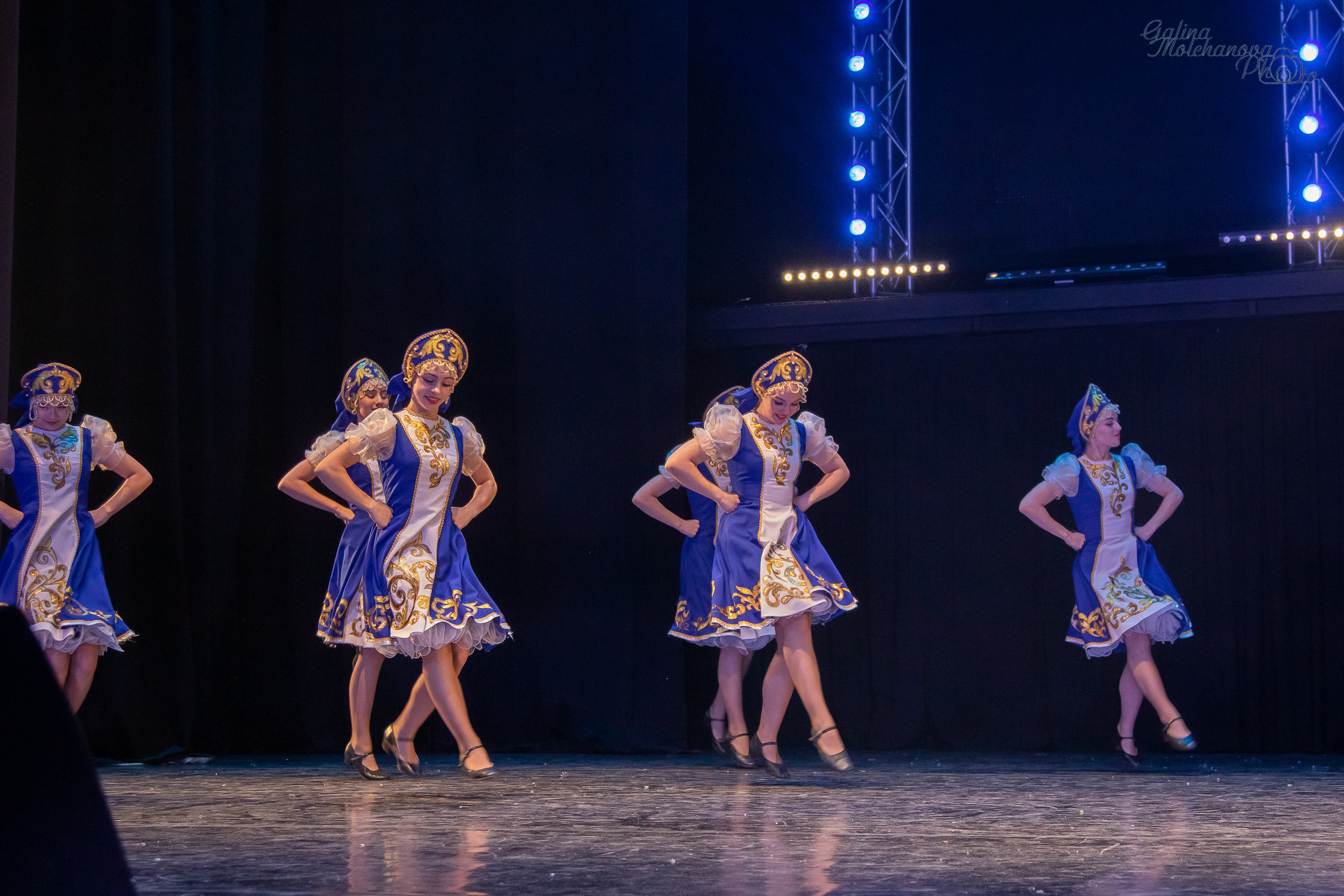 Новогодний концерт танцевального коллектива. Балетный фотограф в Москве Галина Молчанова