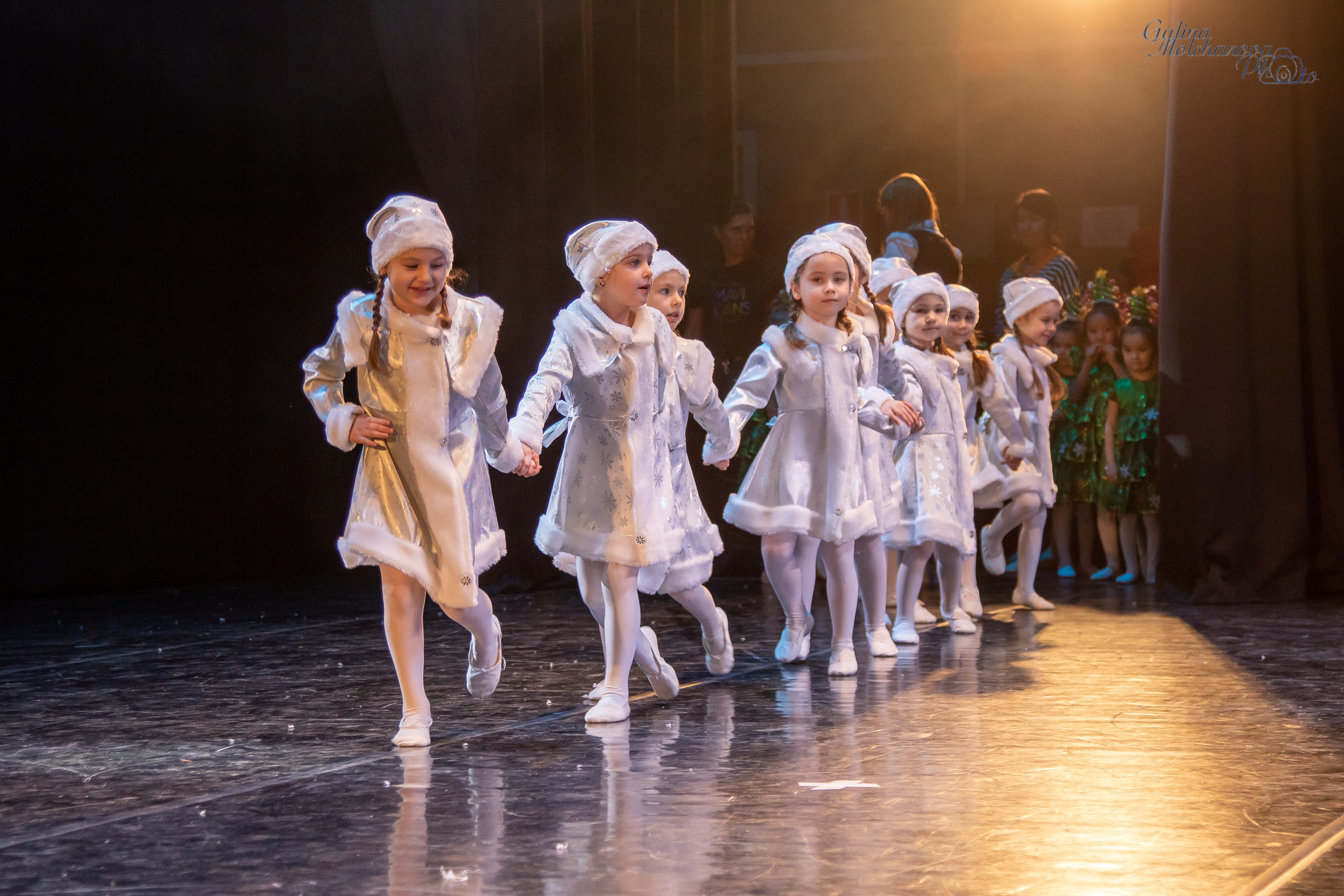 Новогодний концерт танцевального коллектива. Балетный фотограф в Москве Галина Молчанова