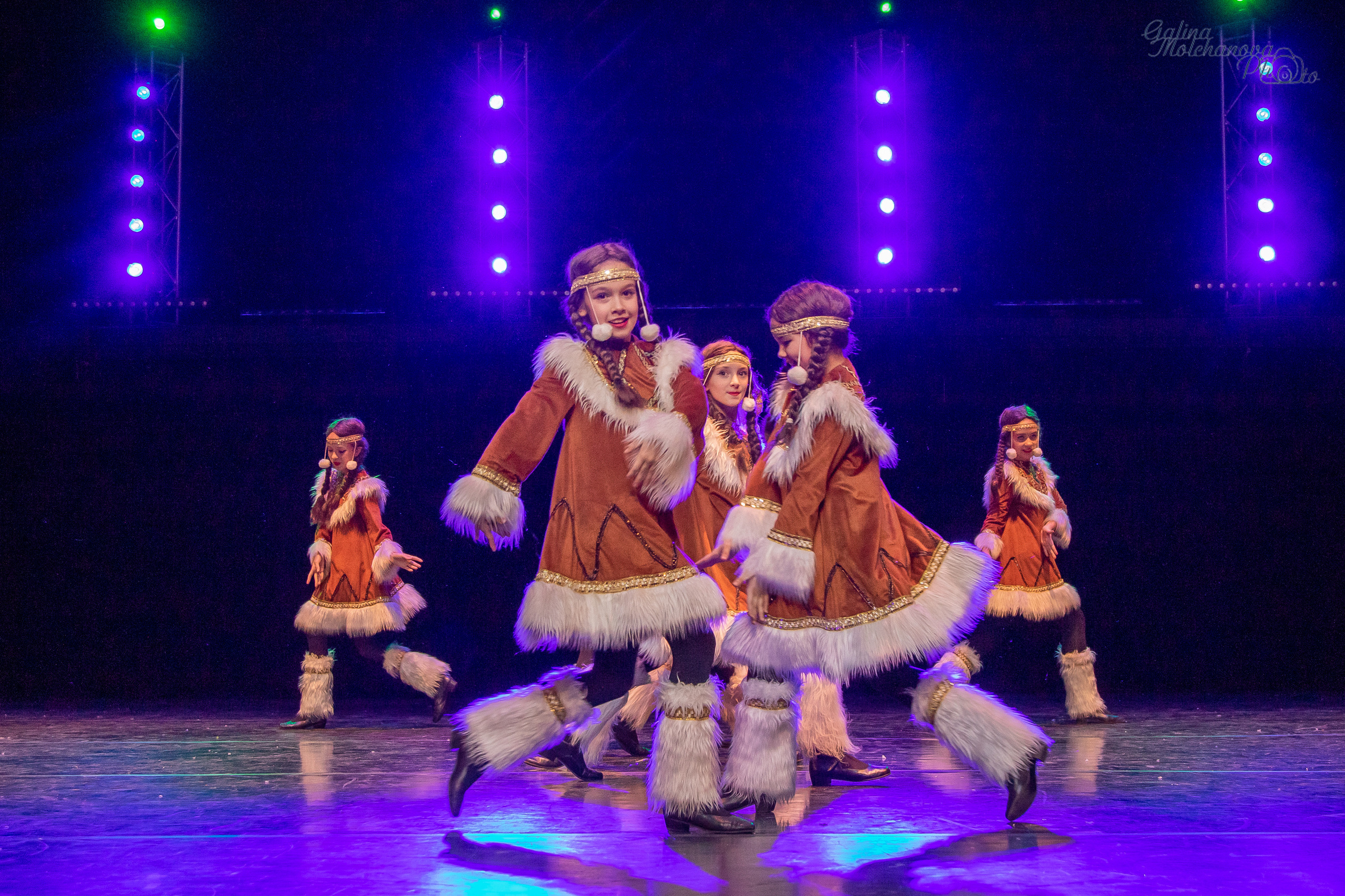 Новогодний концерт танцевального коллектива. Балетный фотограф в Москве Галина Молчанова
