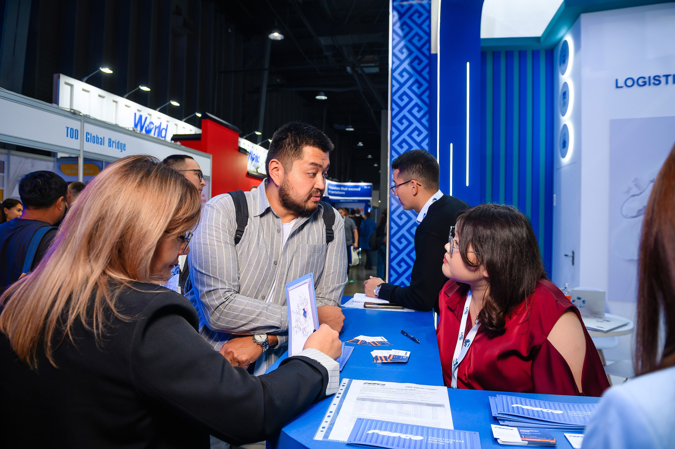 Компания Fesco на выставке TransLogistica Kazakhstan 2025. Интерьерный и репортажный фотограф в Алматы