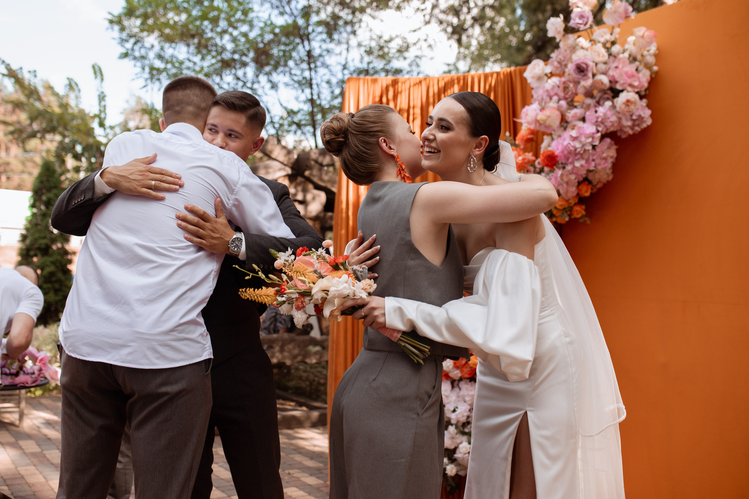 LoveLand: свадьба в тёплых оттенках 🧡. Свадебный фотограф Елена Рубцова