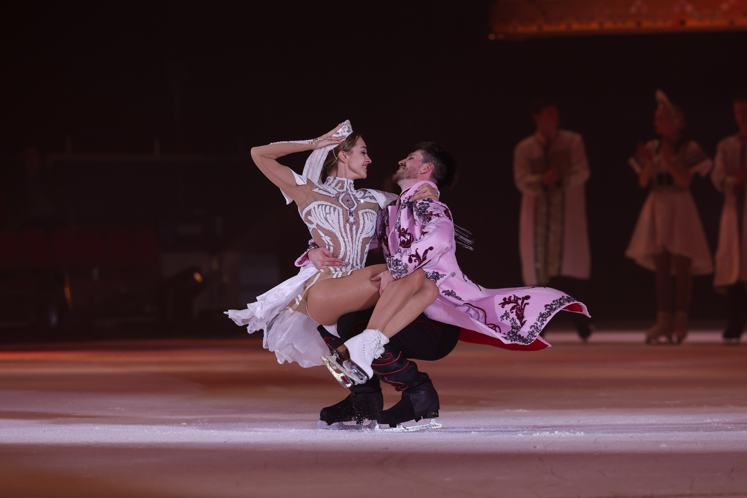 «Вечера на хуторе» ледовое шоу 25.12.2025. Спортивный и репортажный фотограф Антон Тереханов