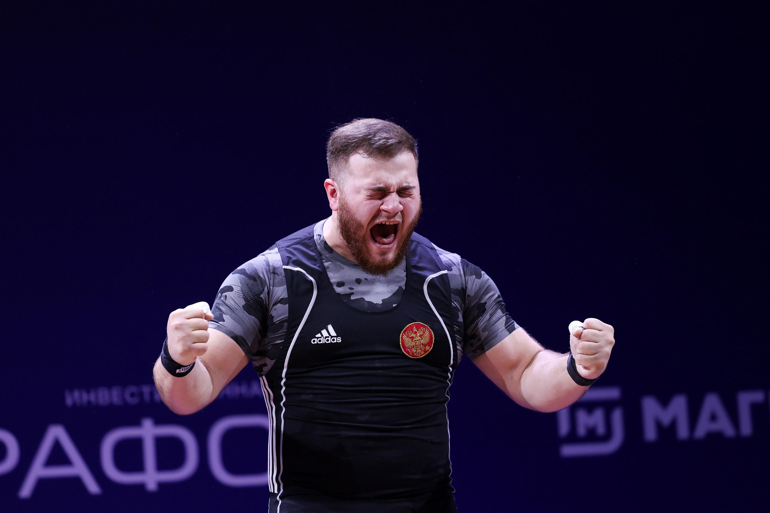 Чемпионат России по тяжелой атлетике 2025. Спортивный и репортажный фотограф Антон Тереханов