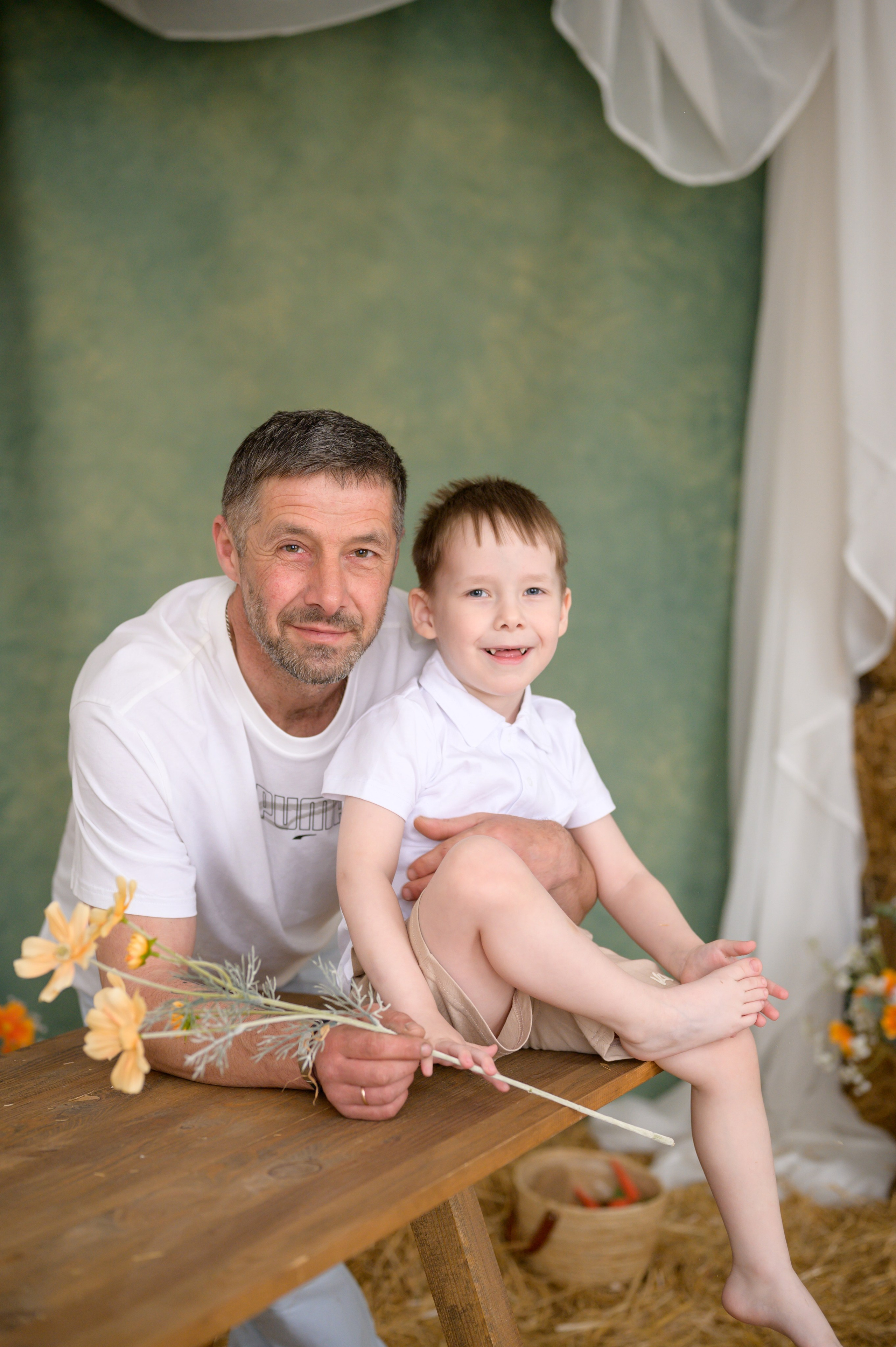 Фотостудия «Рояль» зал «Графика». Фотограф новорожденных, семейный детский в Тюмени Татьяна Морозова