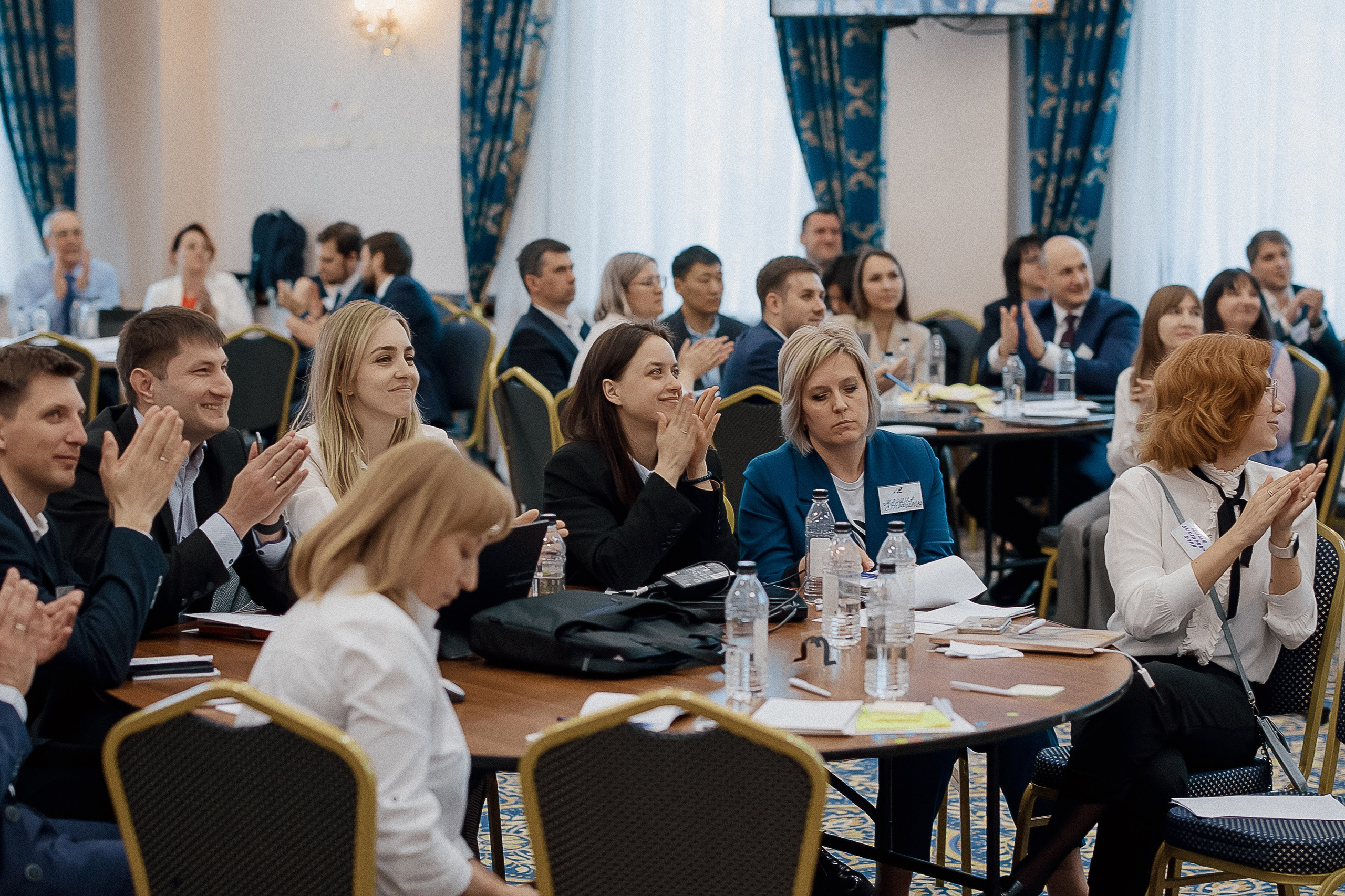 Конференция. Свадебный фотограф